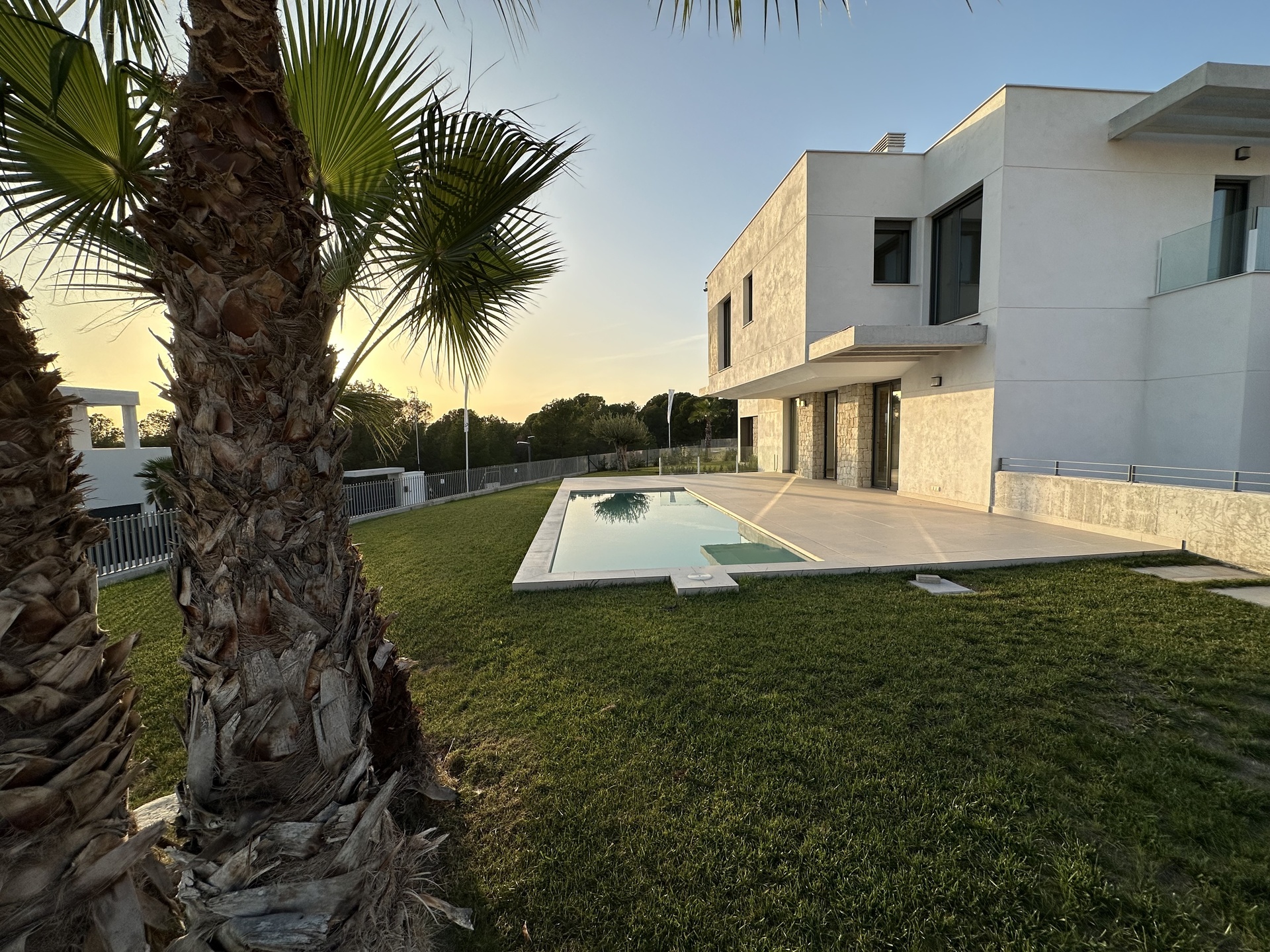 Dining area in villa for sale in Finestrat