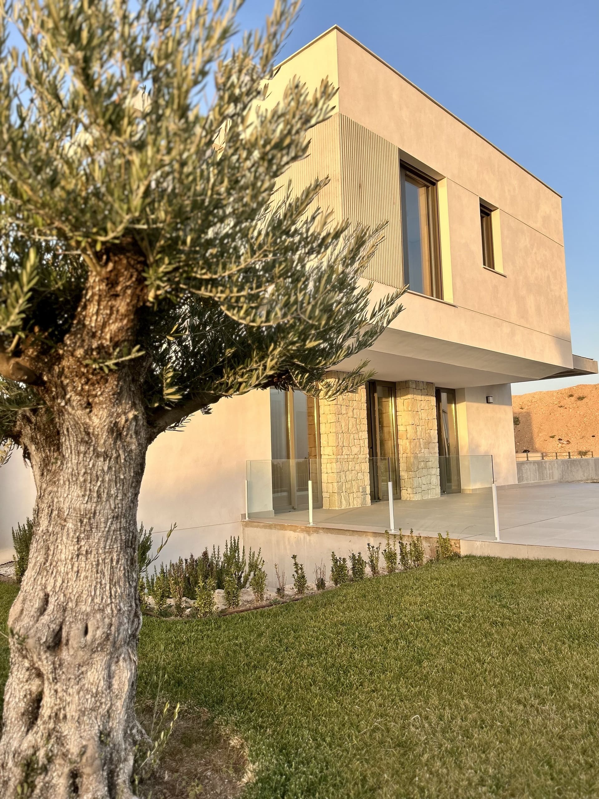 Bedroom in villa for sale in Finestrat
