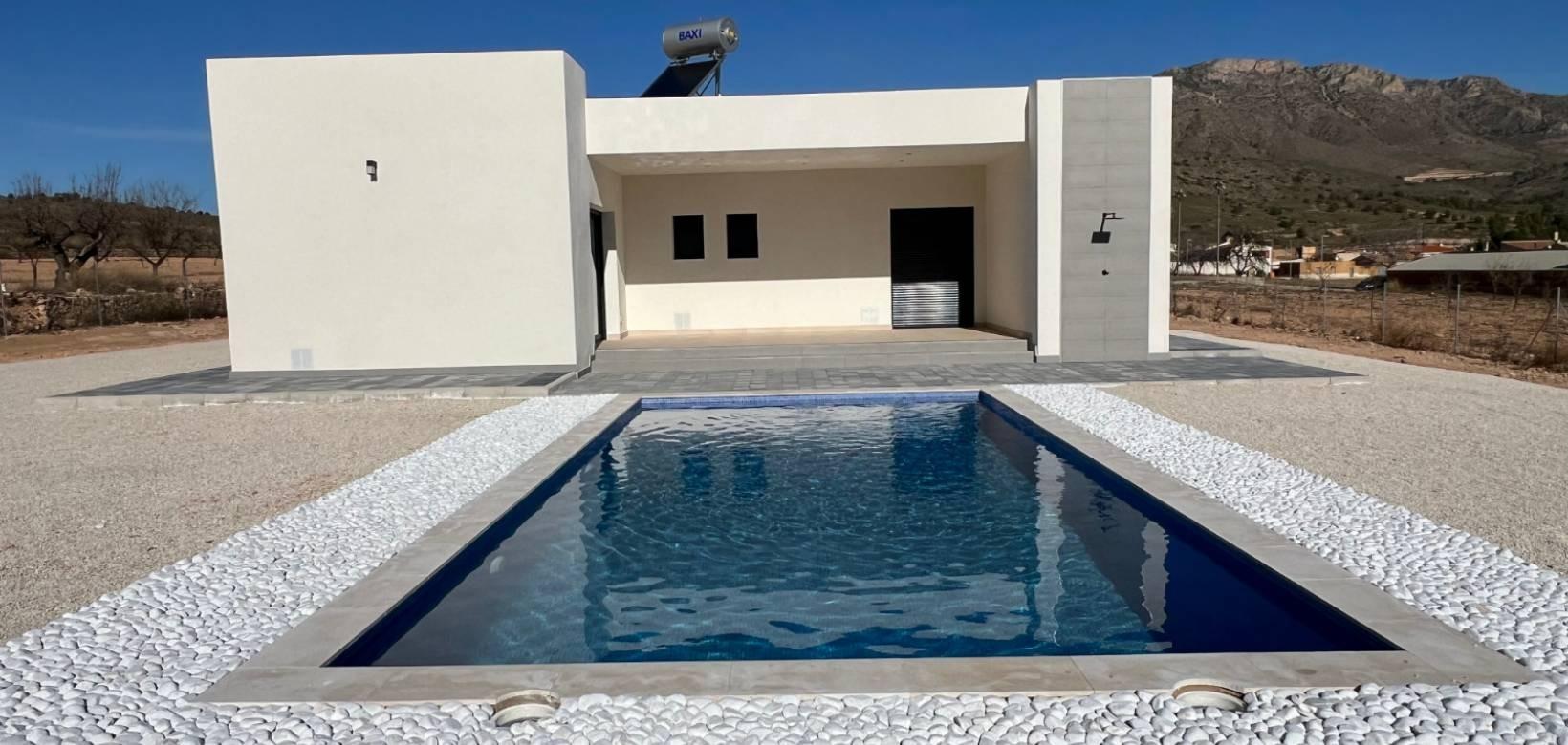 Terrace in villa for sale in La Canalosa