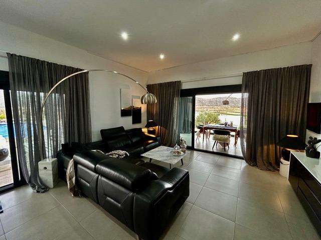 Bedroom in villa for sale in La Canalosa
