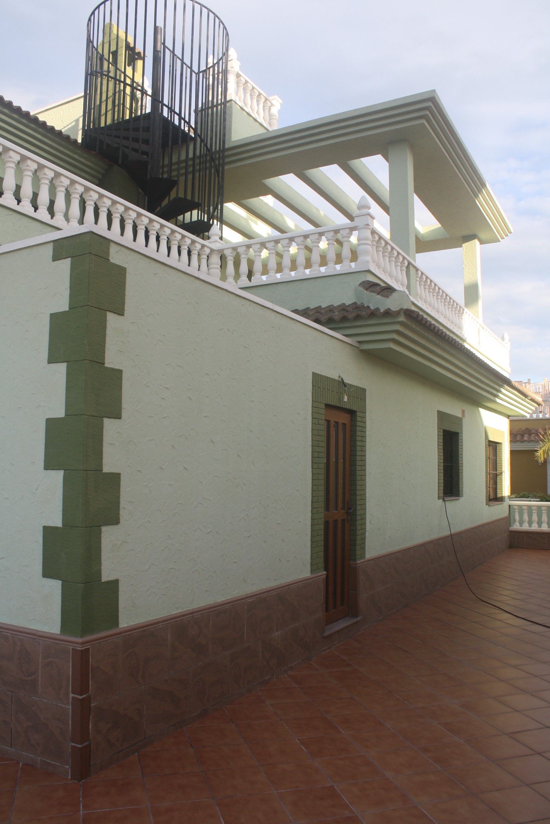 Terrace in villa for sale in Torrevieja