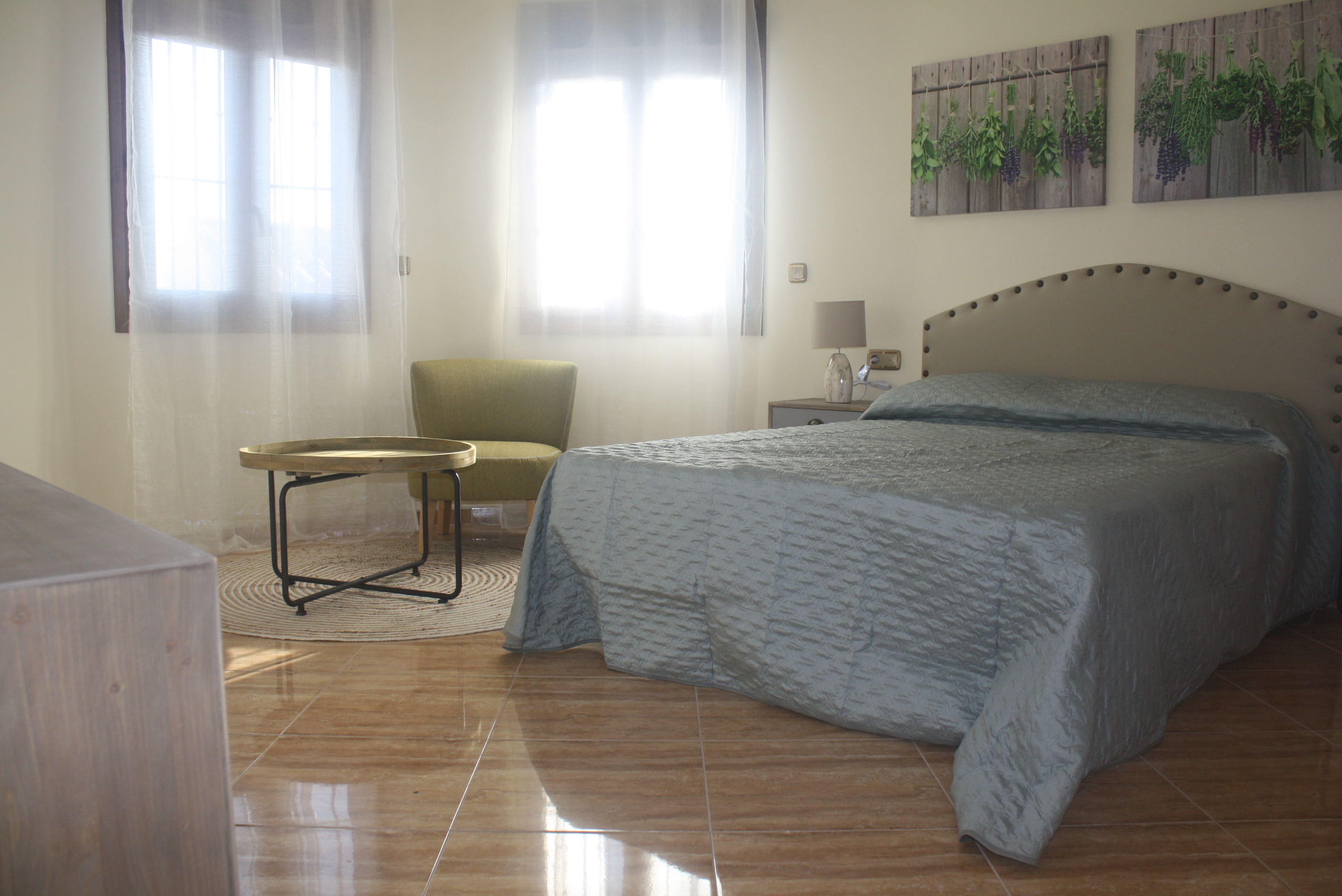 Located in the charming city of Torrevieja, this detached property offers a unique opportunity for t