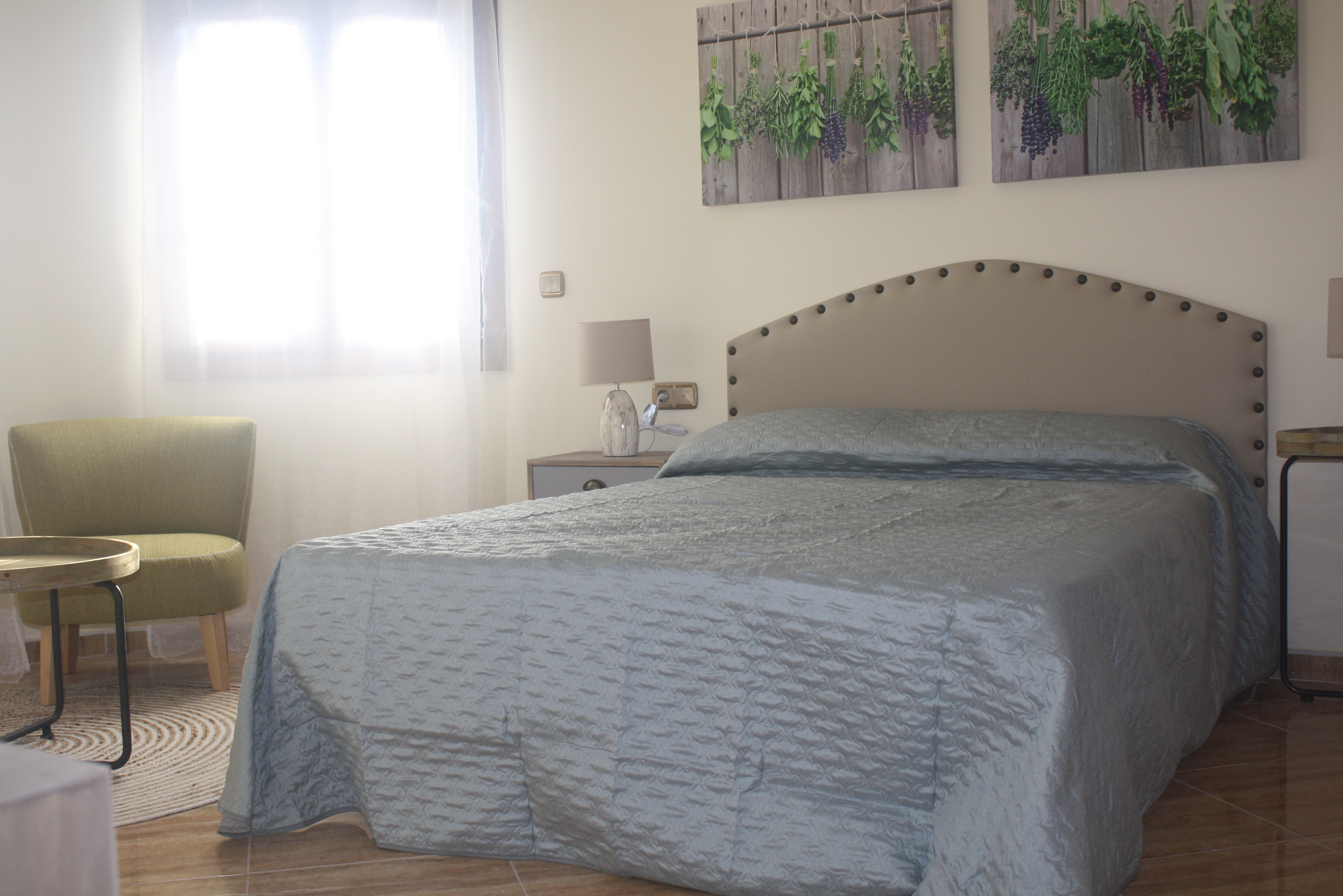 Located in the charming city of Torrevieja, this detached property offers a unique opportunity for t