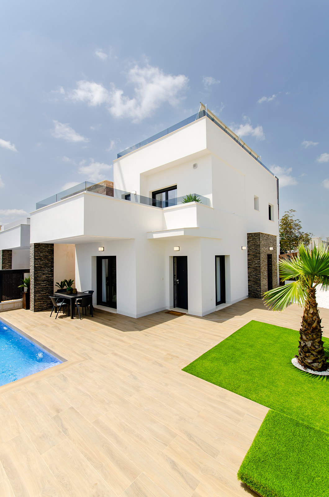 Dining area in villa for sale in Orihuela Costa