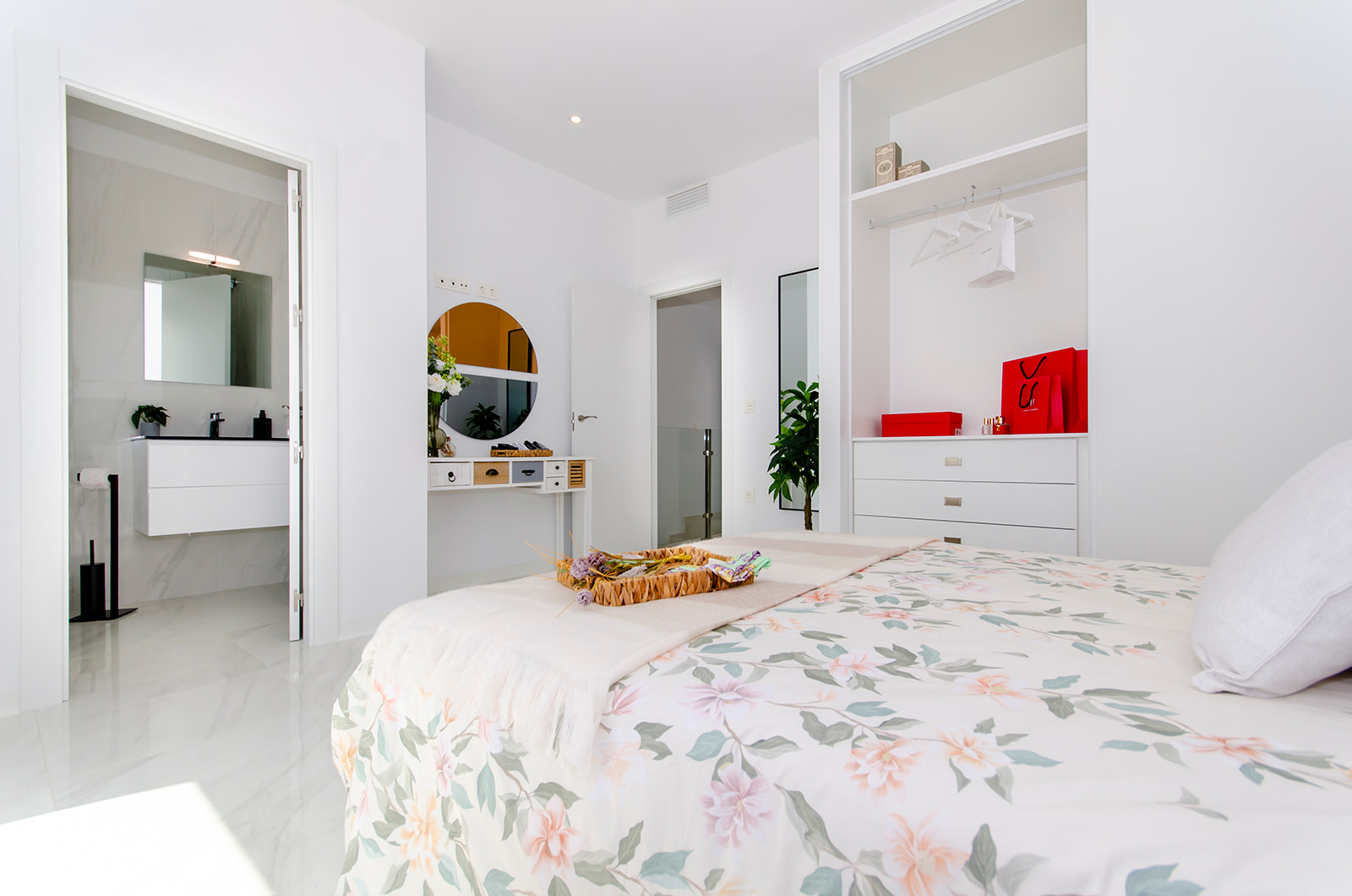 Terrace in villa for sale in Orihuela Costa