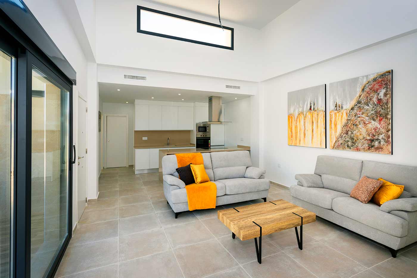 Living room in villa for sale in Daya Nueva