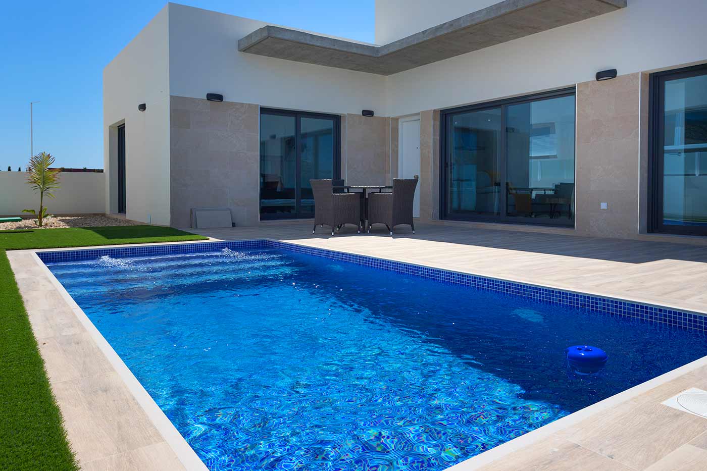 Kitchen in villa for sale in Daya Nueva