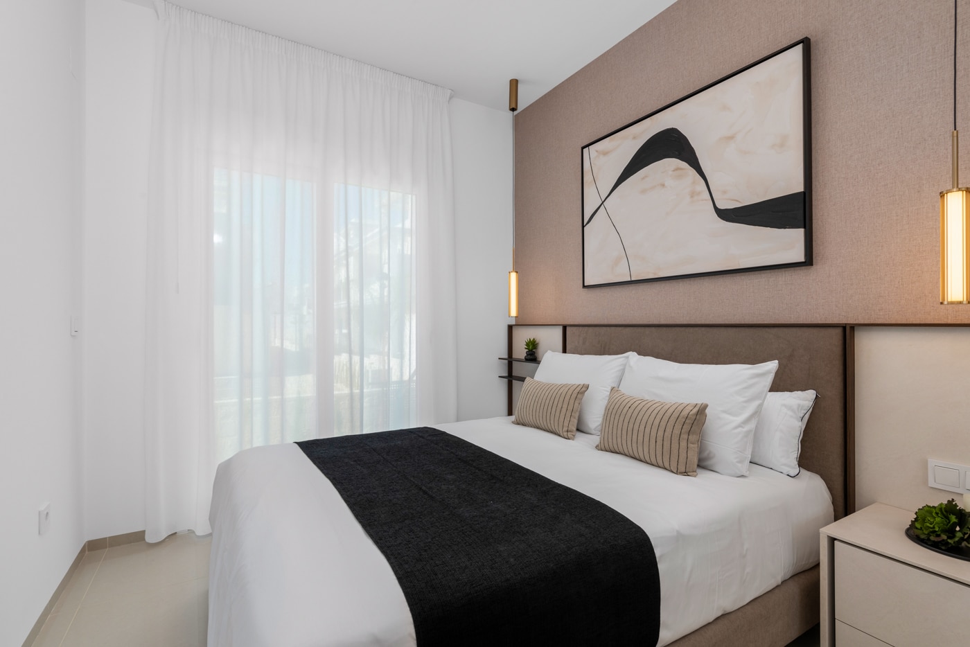 Located in the charming Ciudad Quesada, this exclusive collection of 19 bungalows offers a perfect b