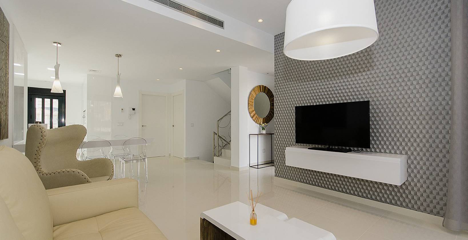 Living room in villa for sale in Dehesa de Campoamor