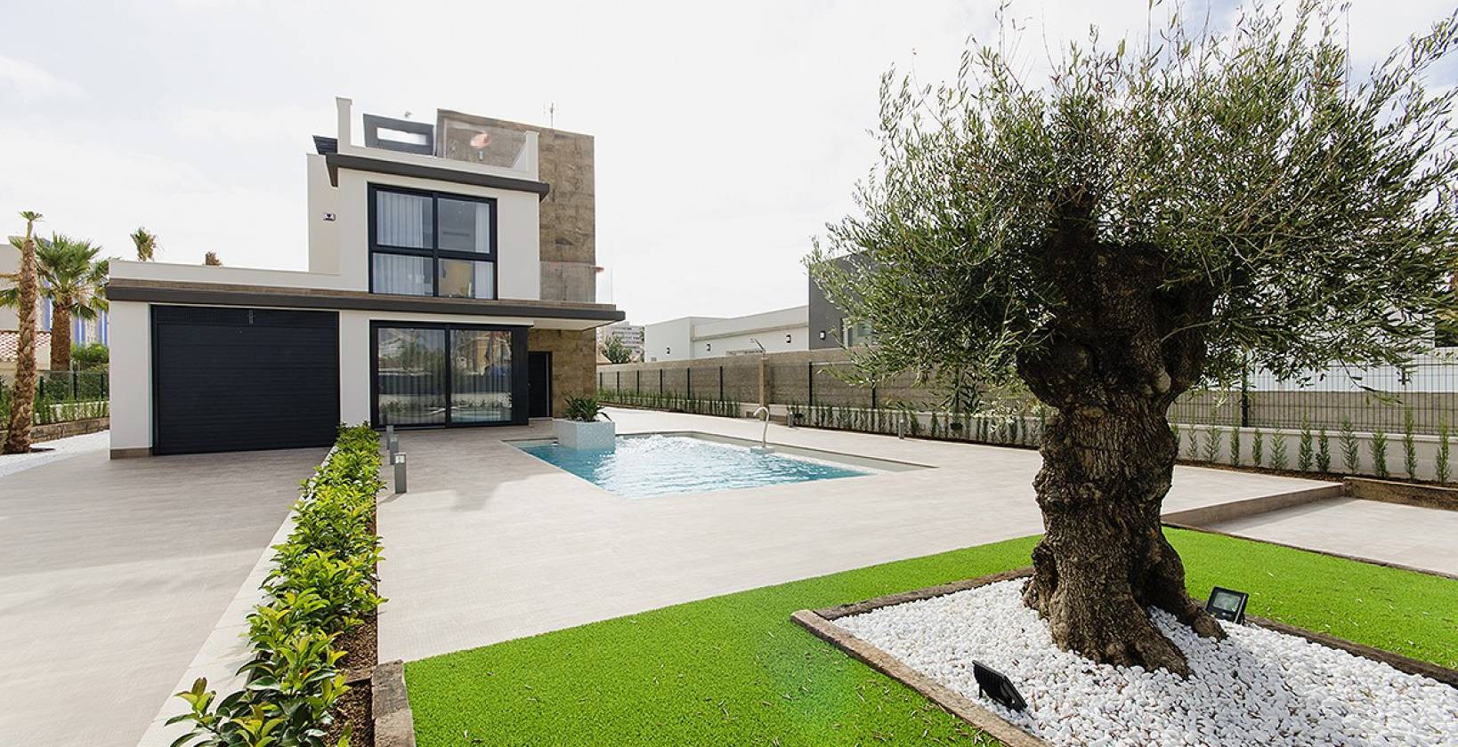 Living room in villa for sale in Dehesa de Campoamor