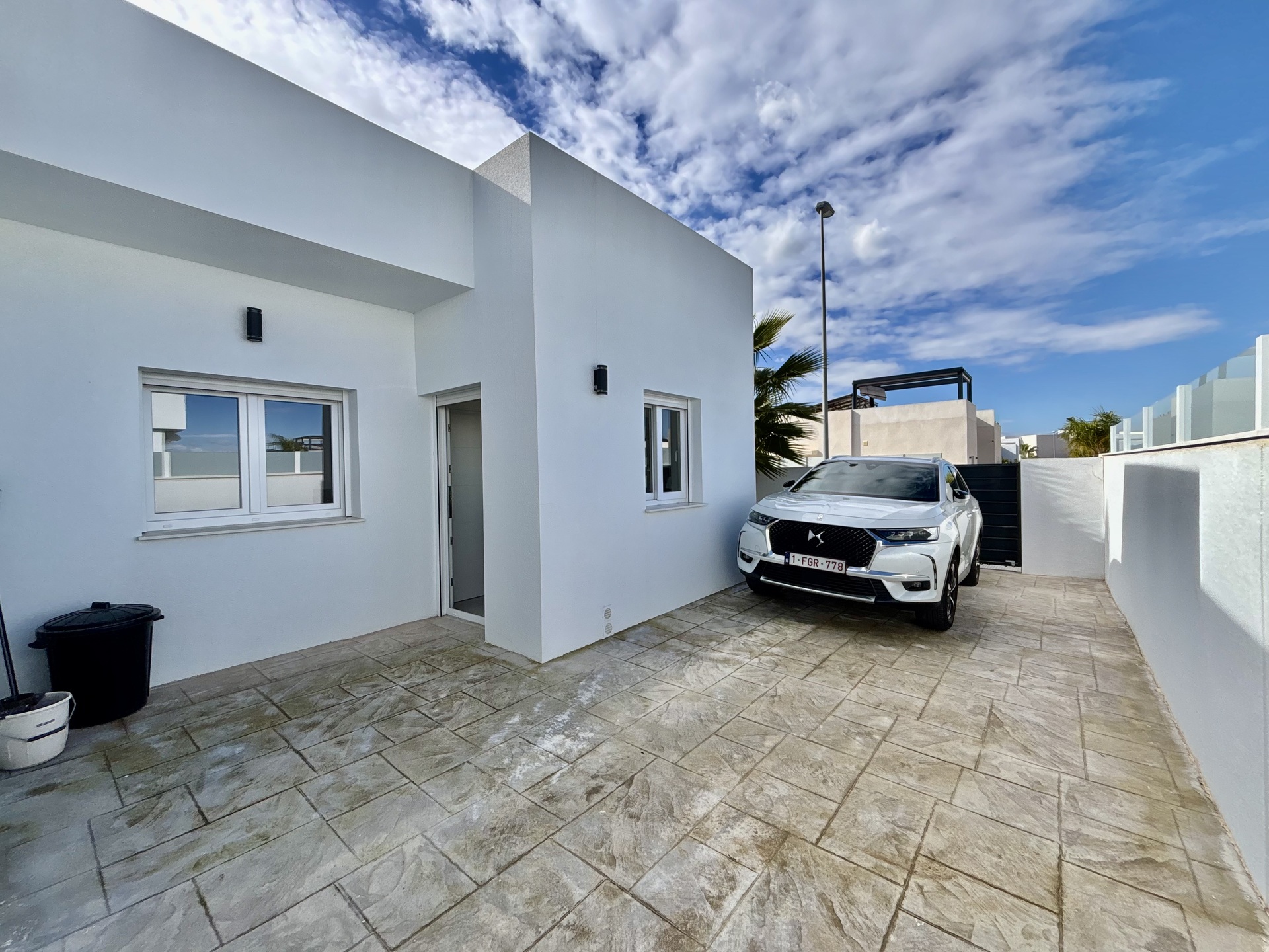Terrace in villa for sale in Benijófar