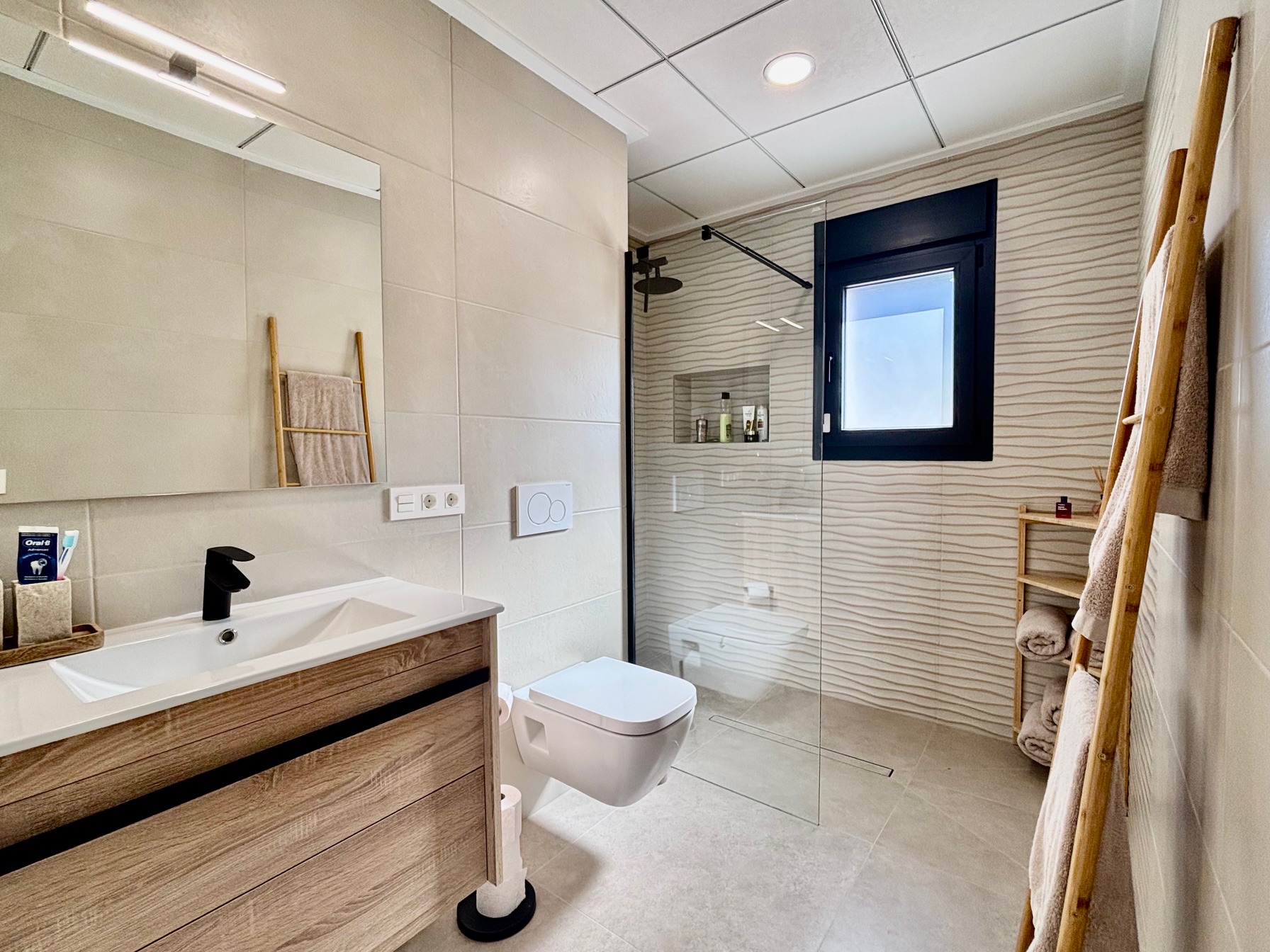 Bathroom in villa for sale in Rafal