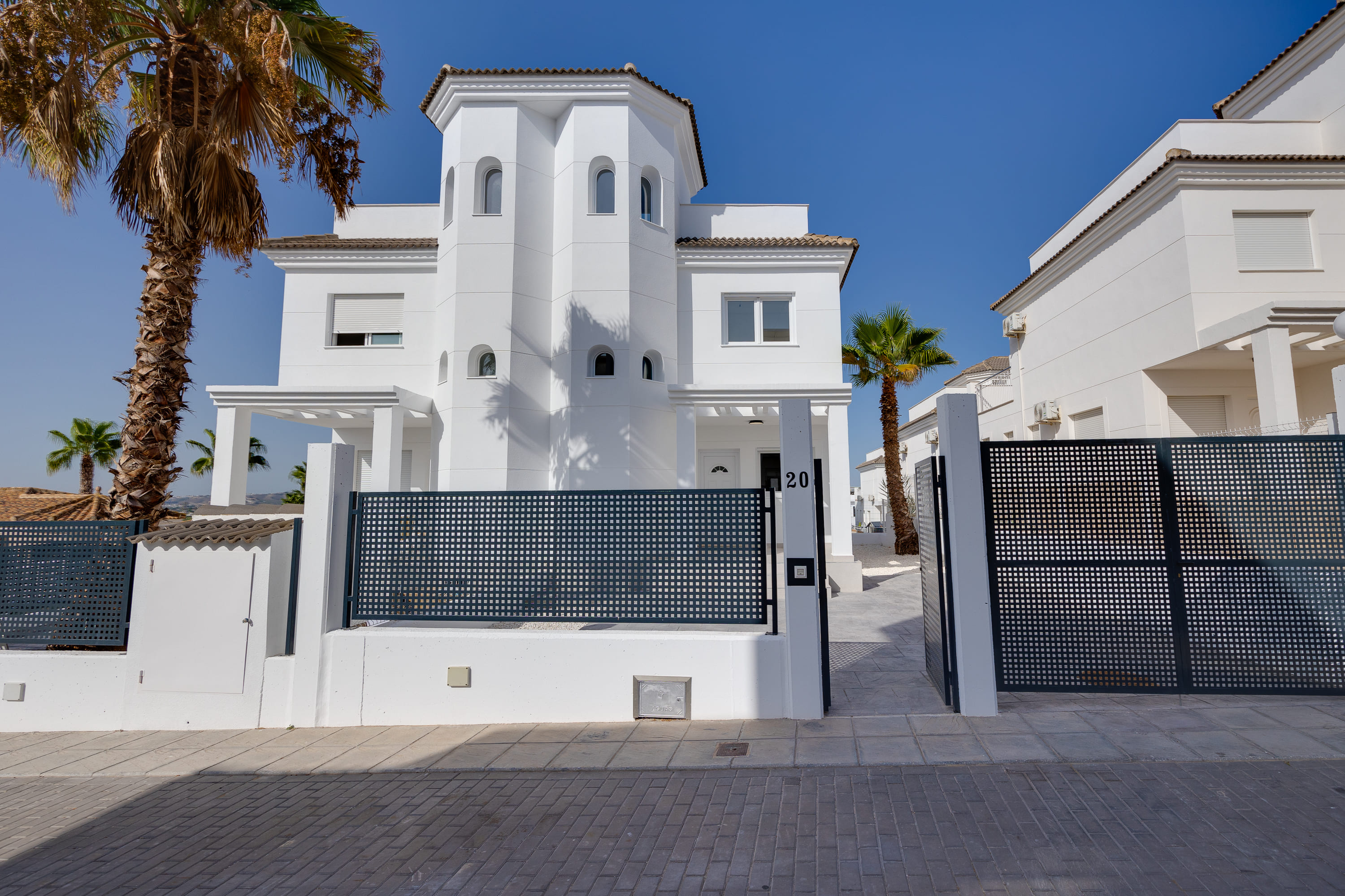 Garden in villa for sale in San Fulgencio