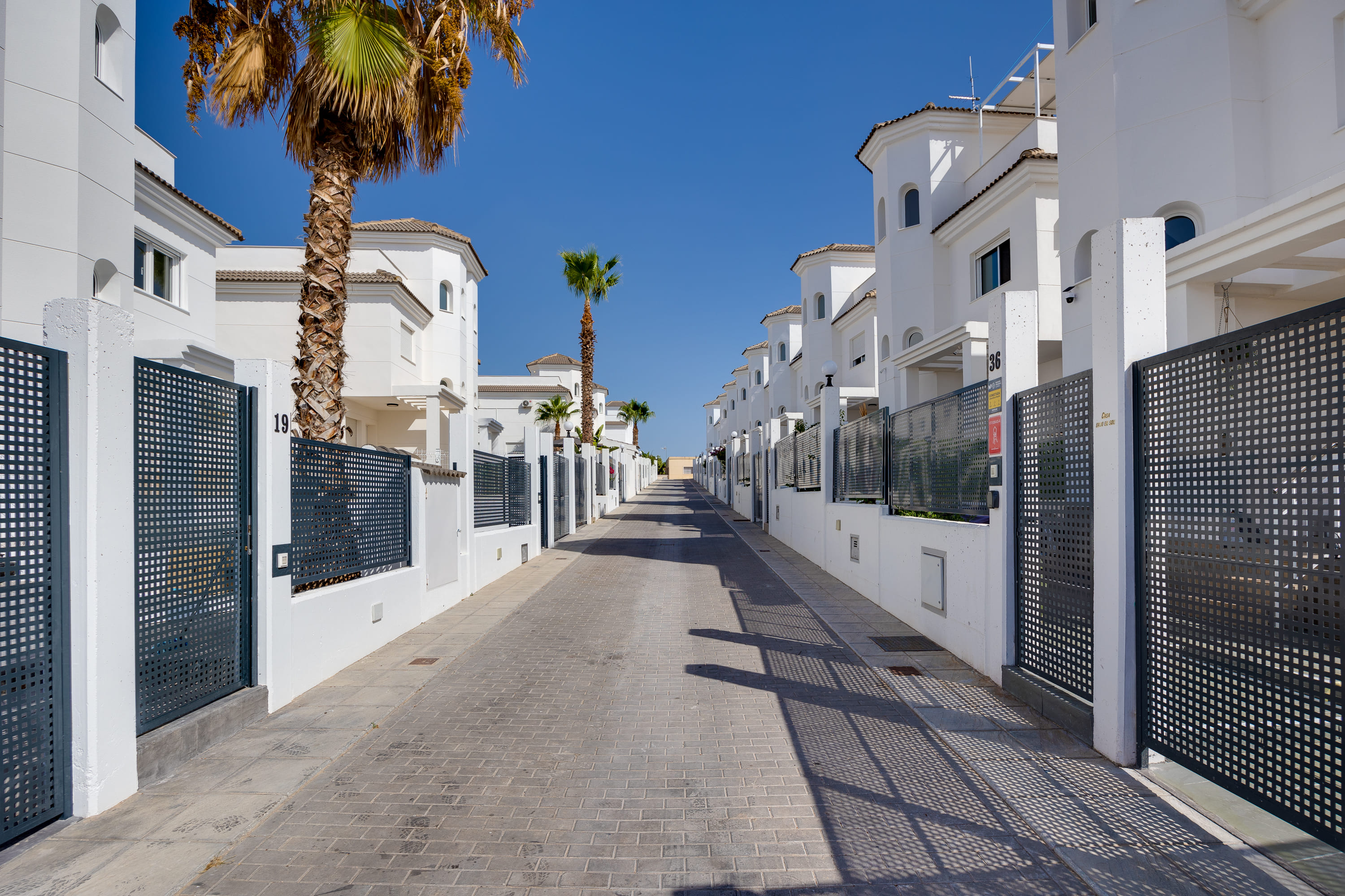 Bathroom in villa for sale in San Fulgencio