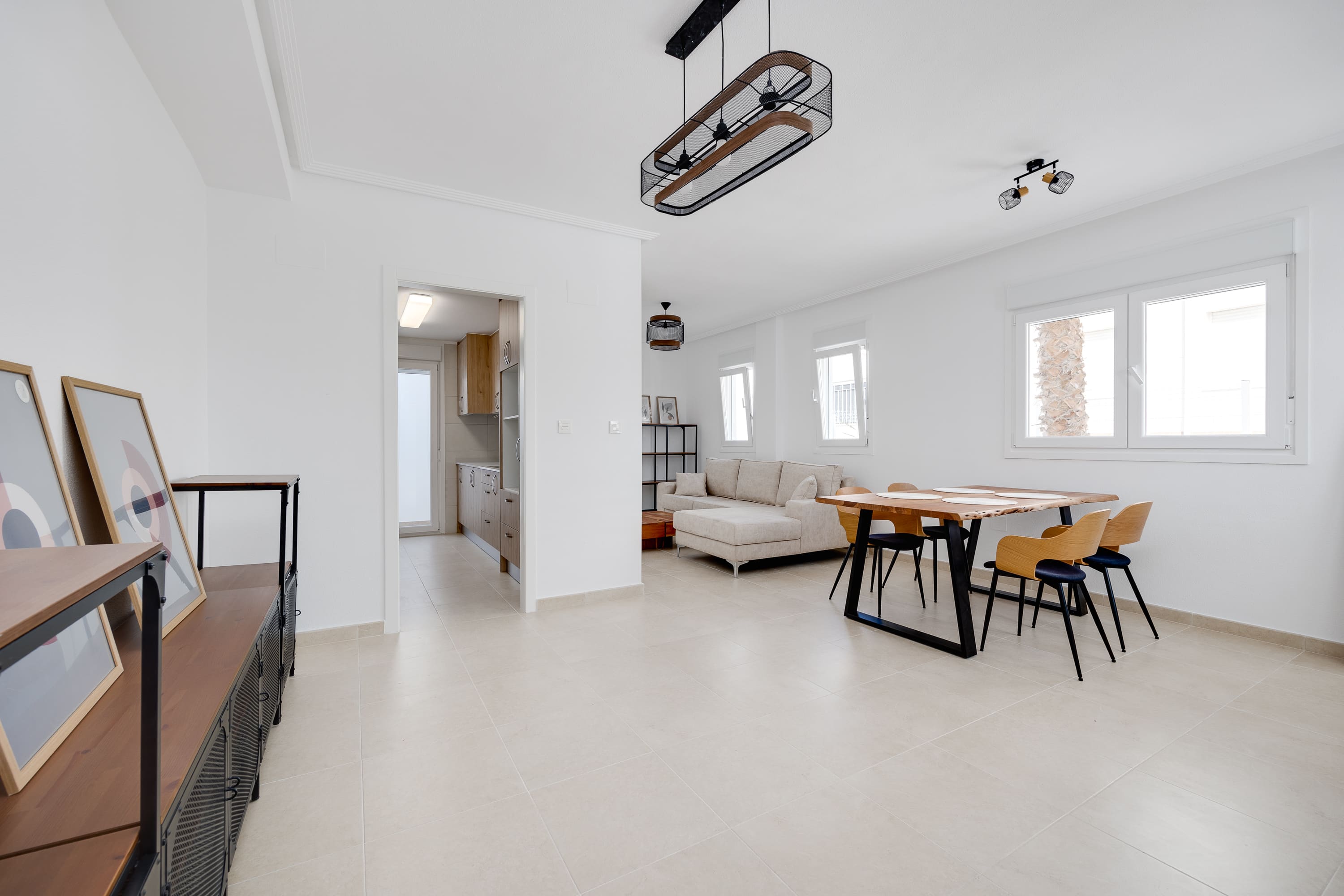 Located in the charming town of San Fulgencio, this exclusive real estate offer consists of three in