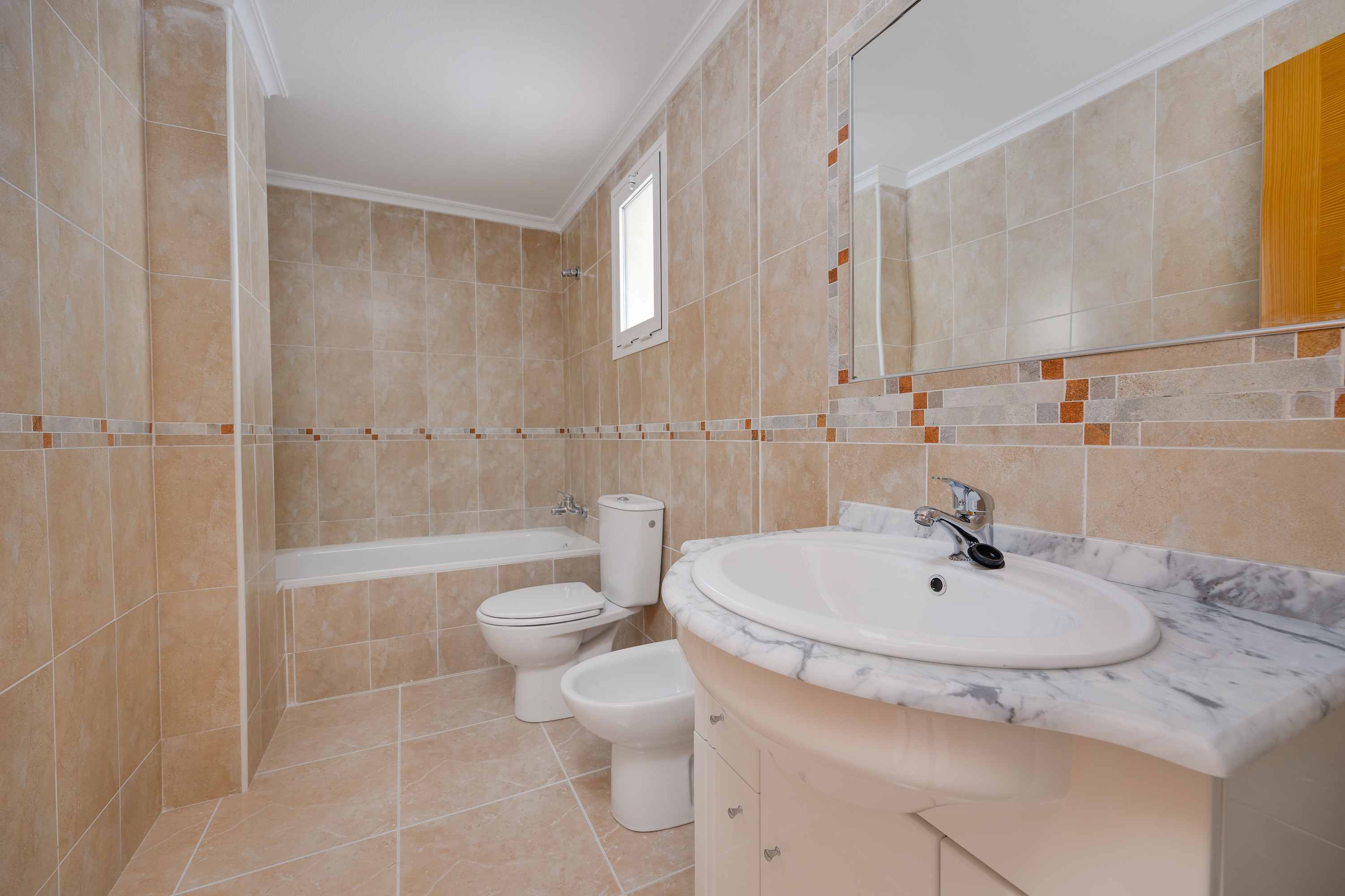 Bathroom in apartment for sale in San Fulgencio