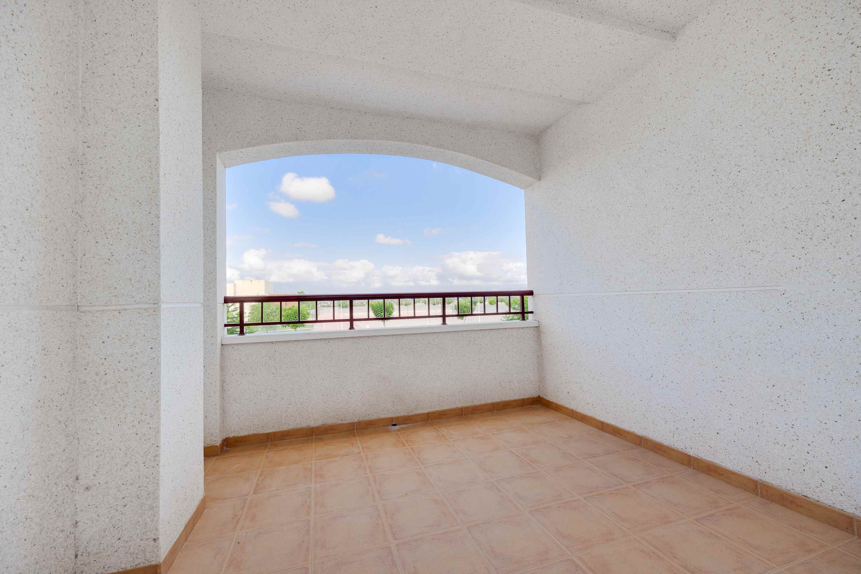 Located in the charming town of San Fulgencio, this residential complex offers a total of 33 apartme