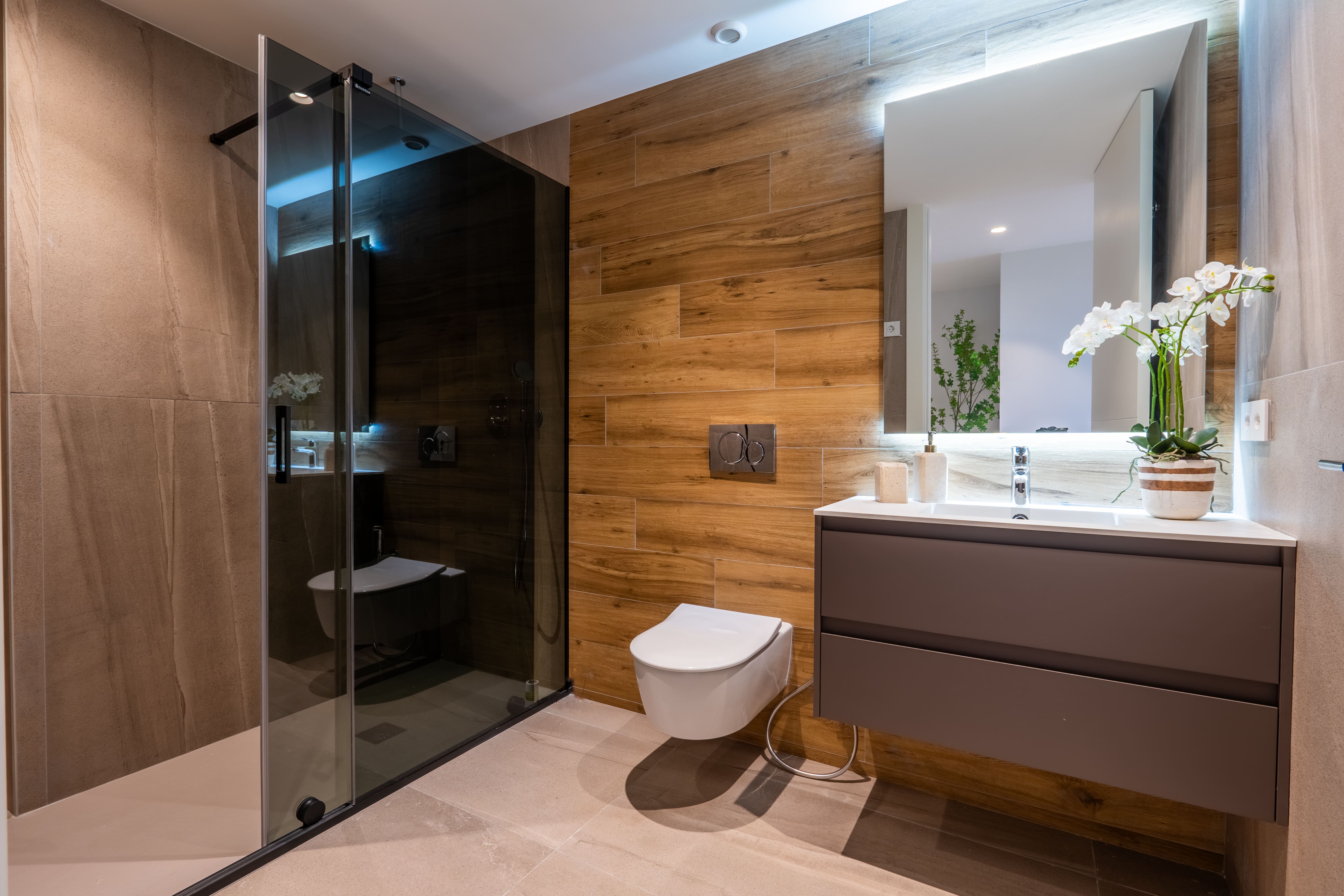 Pool area in apartment for sale in Guardamar del Segura