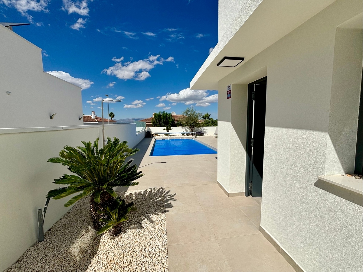 Exterior view in villa for sale in Rojales
