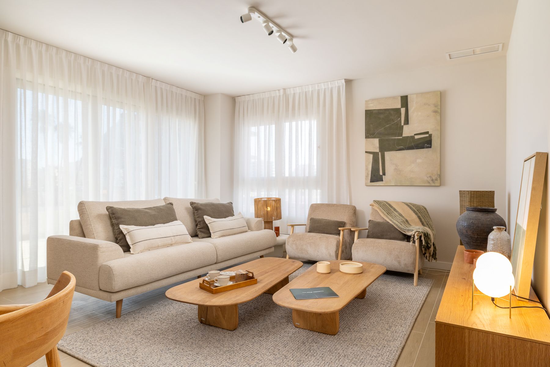 Located in the beautiful town of Calpe, this exclusive residential complex offers a selection of 31