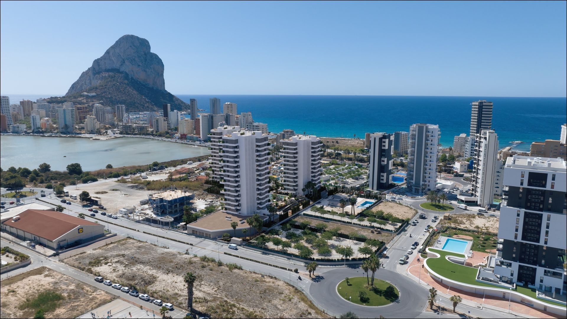 Located in the beautiful town of Calpe, this exclusive residential complex offers a selection of 31
