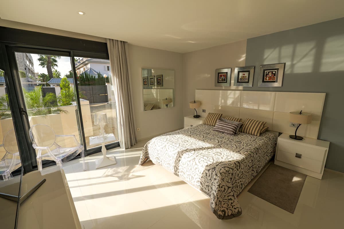 Dining area in villa for sale in Torrevieja