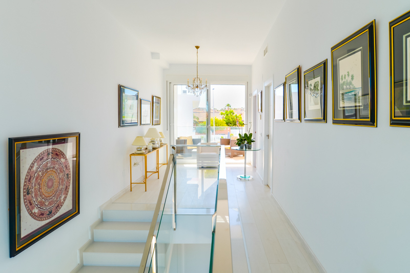 Terrace in villa for sale in Gran Alacant