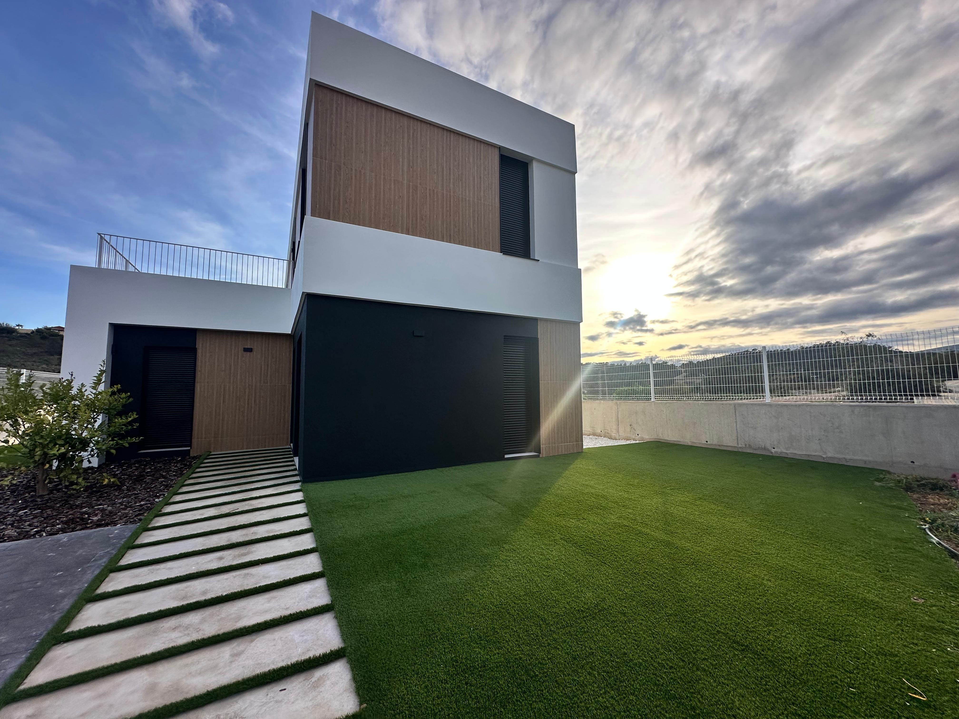 Garden in villa for sale in Finestrat