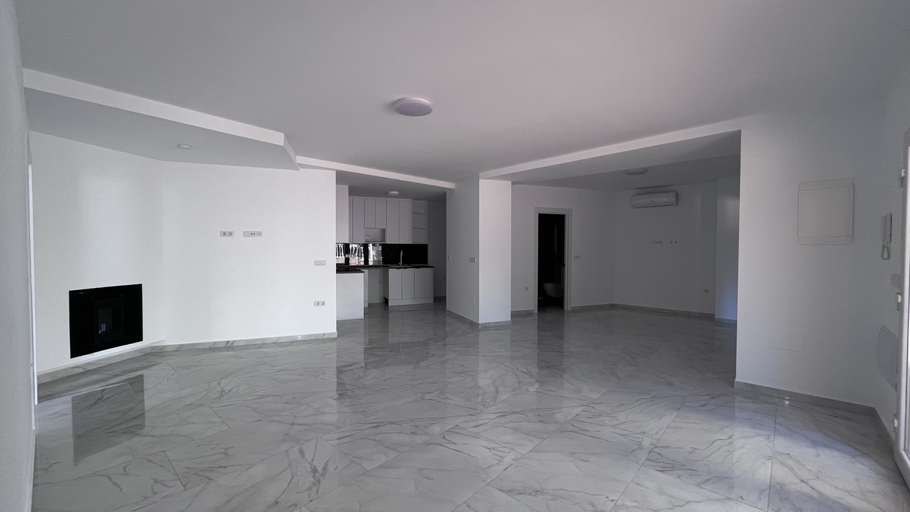 ☀️ Bungalow con solárium y chimenea en residencial con piscina – TorreviejaTe presentamos este fantá