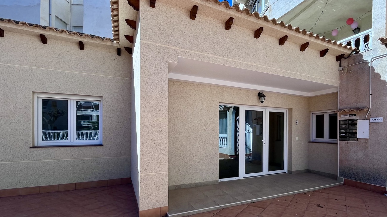 Bathroom in bungalow for sale in Torrevieja