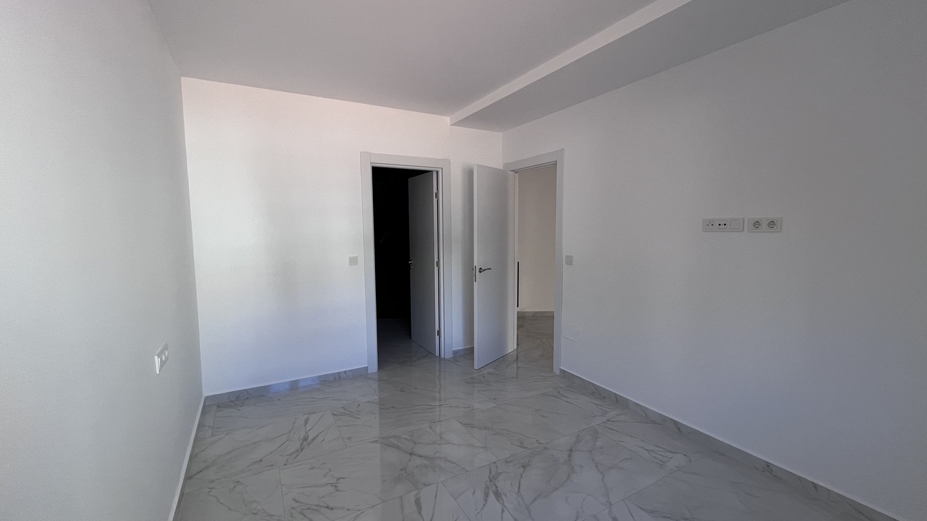Bedroom in bungalow for sale in Torrevieja