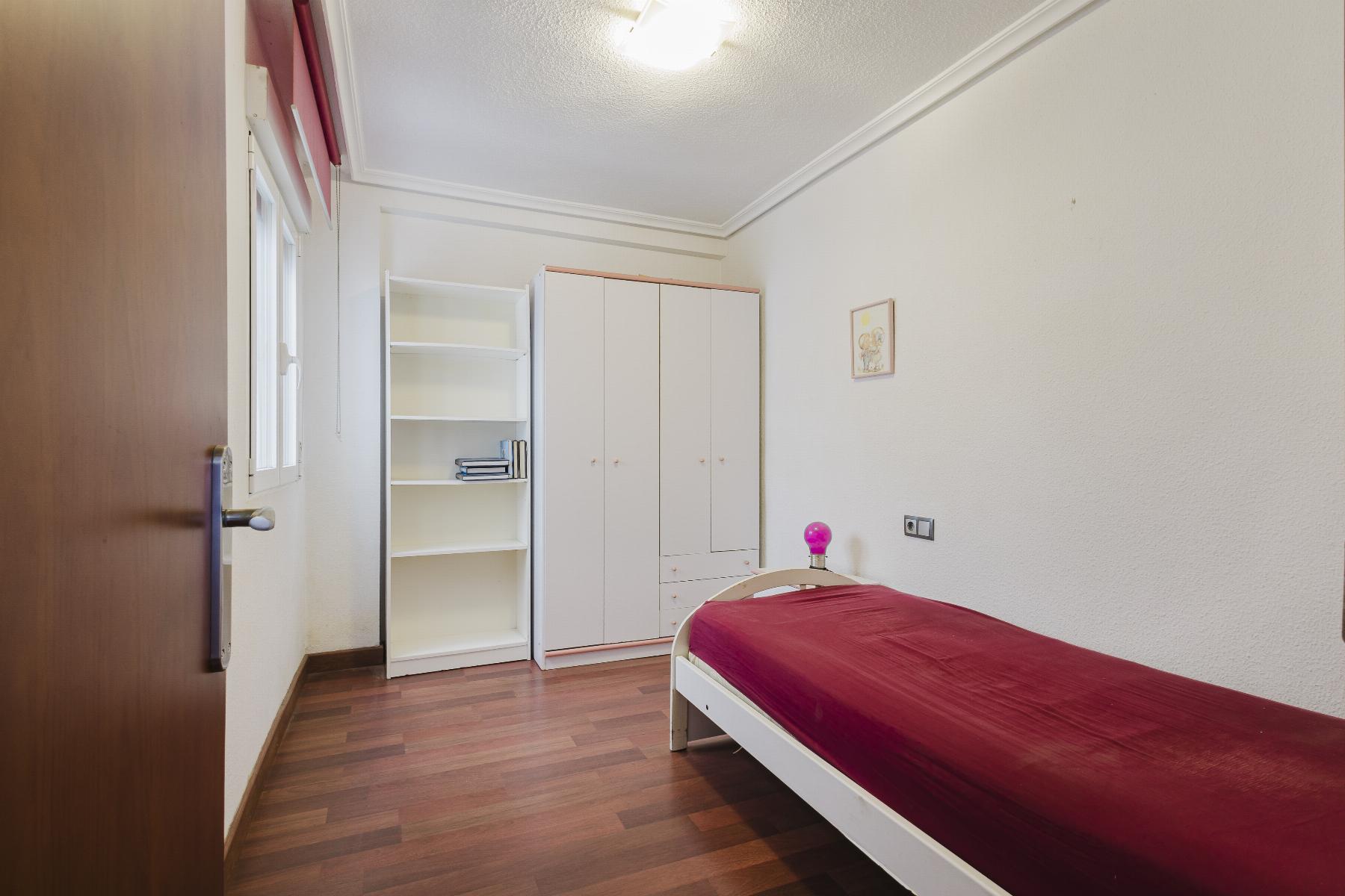 Bathroom in apartment for sale in Torrevieja