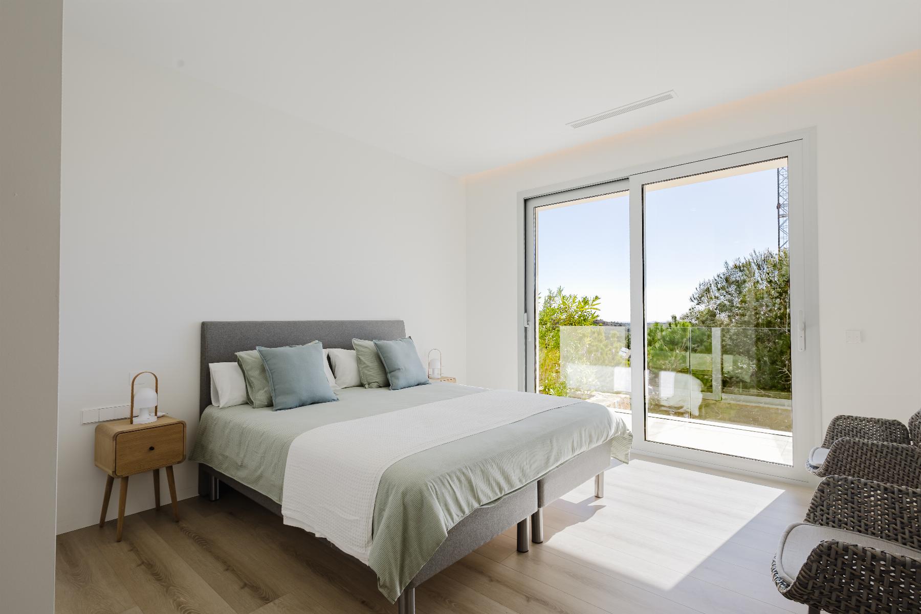 Dining area in villa for sale in Orihuela Costa