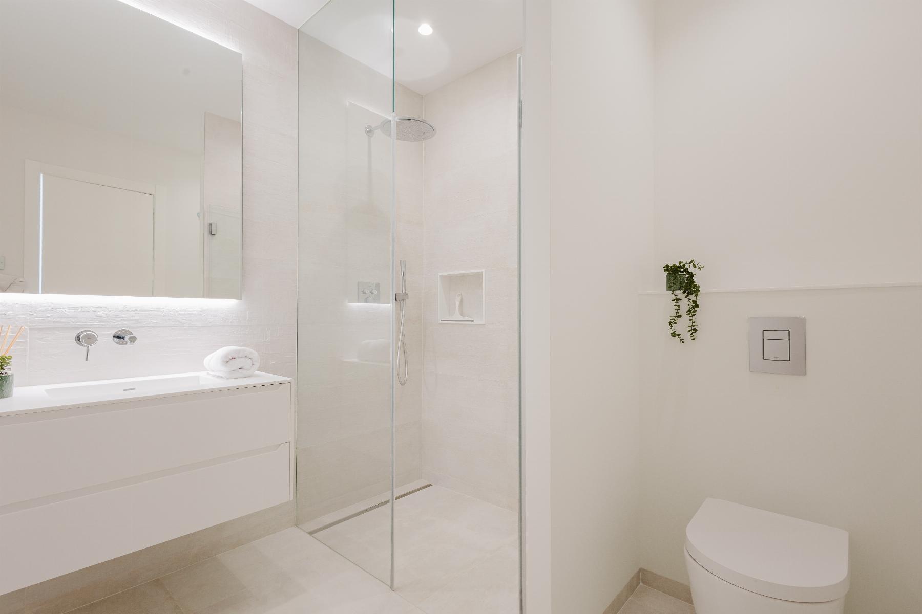 Bathroom in villa for sale in Orihuela Costa