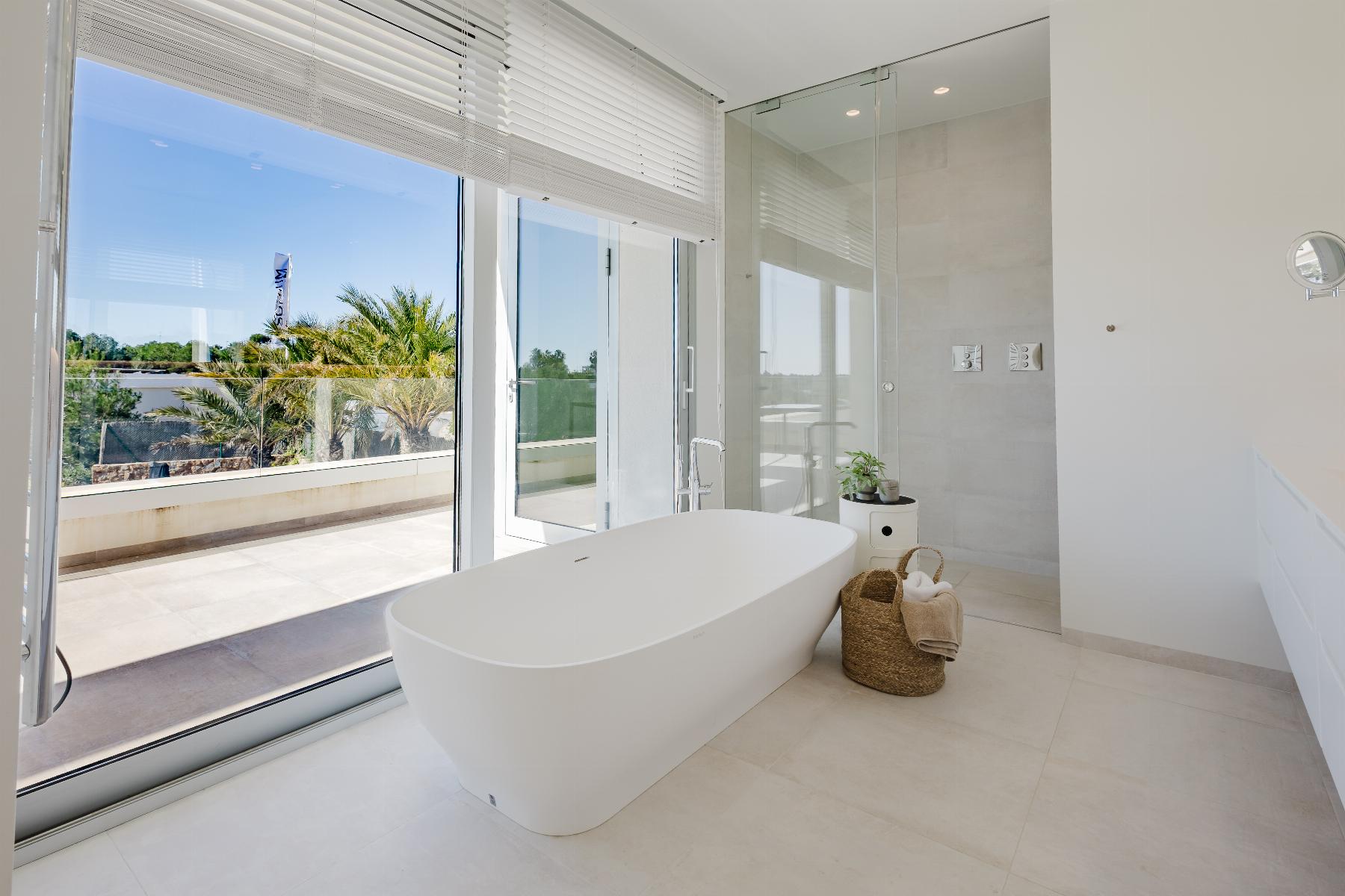 Dining area in villa for sale in Orihuela Costa