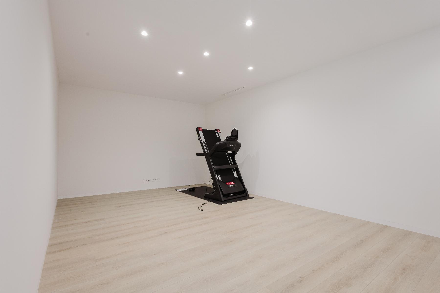 Master bedroom in villa for sale in Orihuela Costa