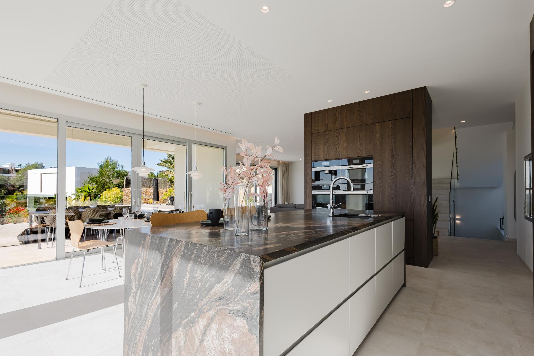 Terrace in villa for sale in Orihuela Costa