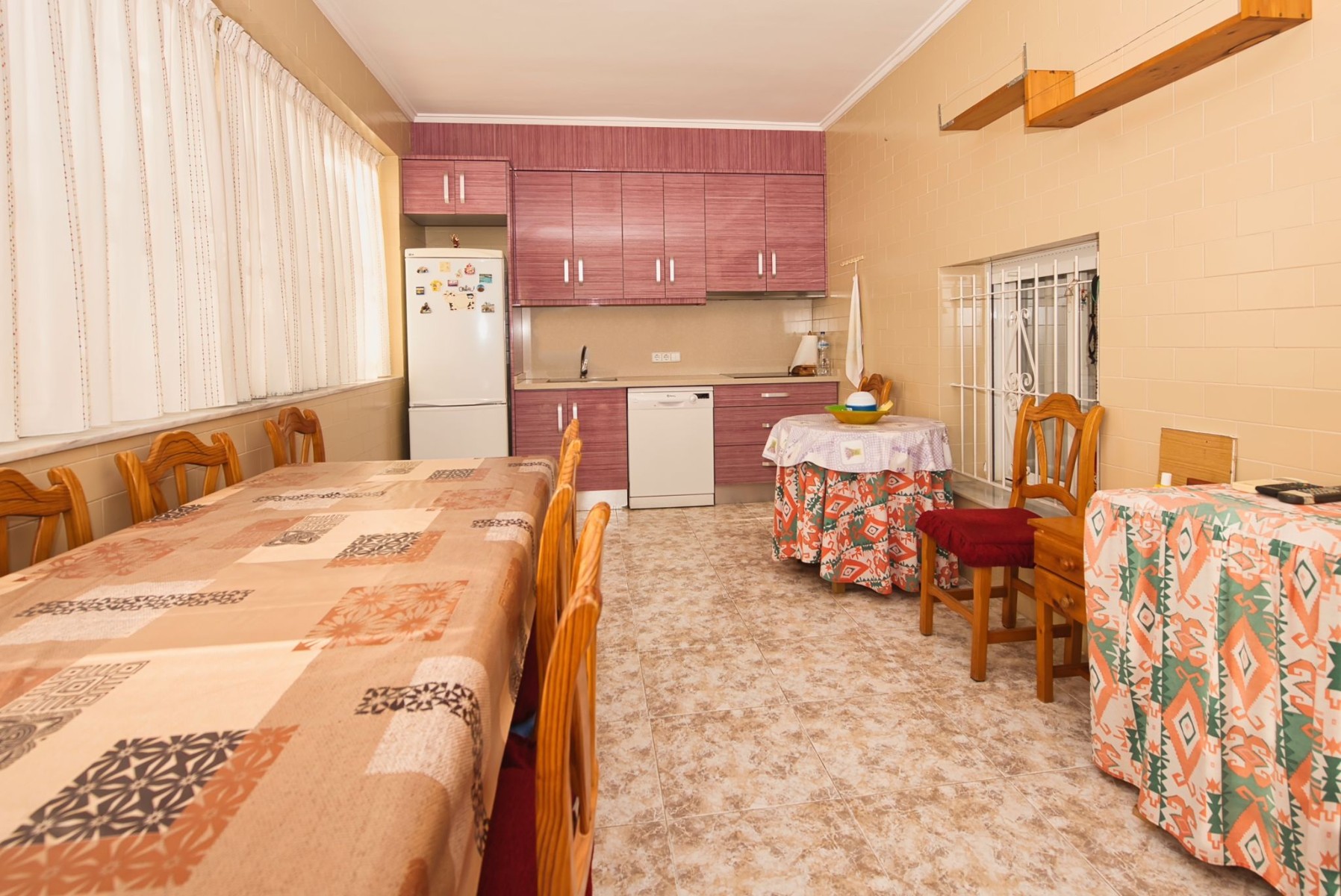 Bedroom in villa for sale in Benijofar