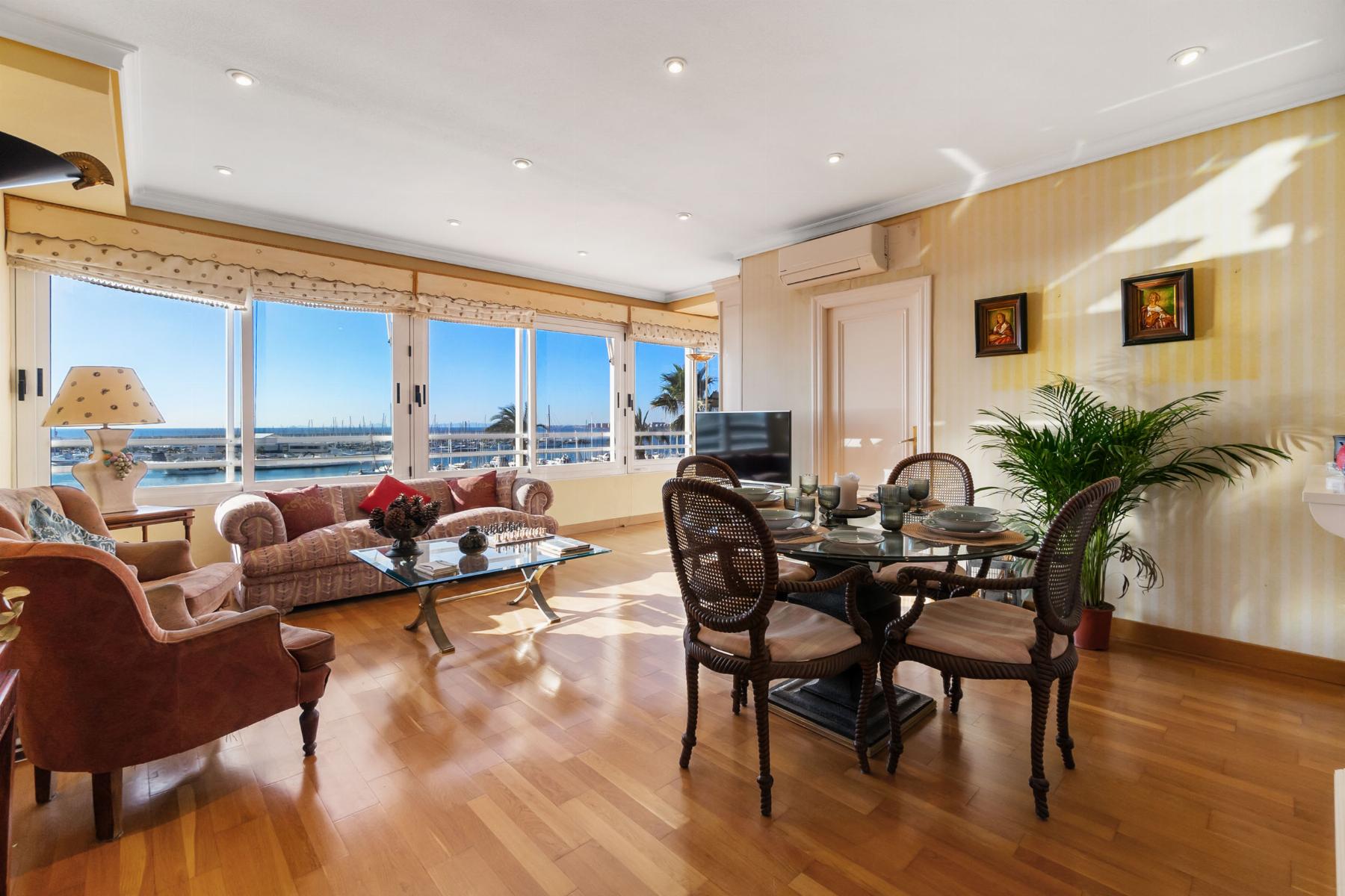 Imagine waking up every morning with the sea breeze flowing through your windows and sunlight fillin