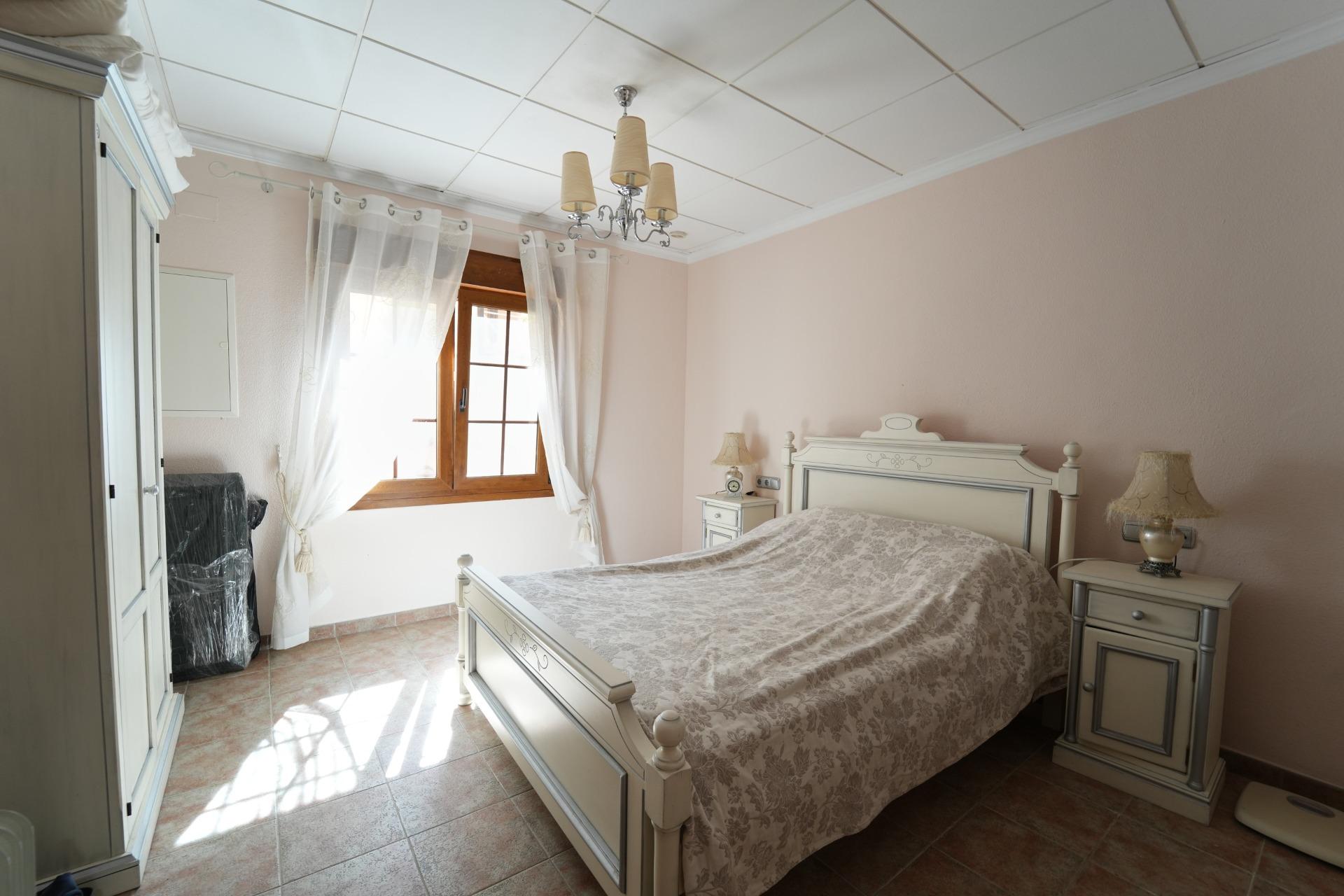 Master bedroom in villa for sale in Orihuela Costa