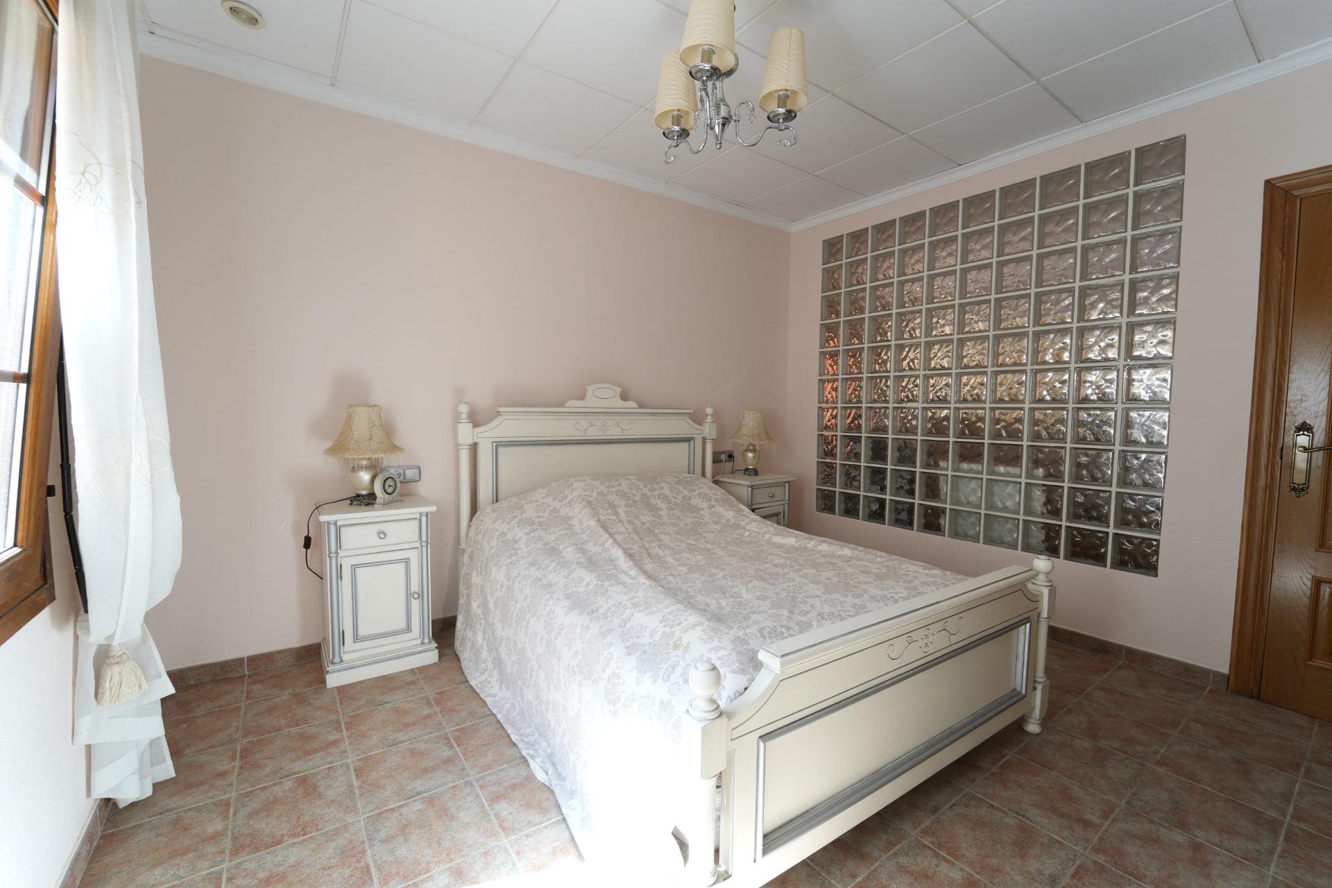 Bathroom in villa for sale in Orihuela Costa