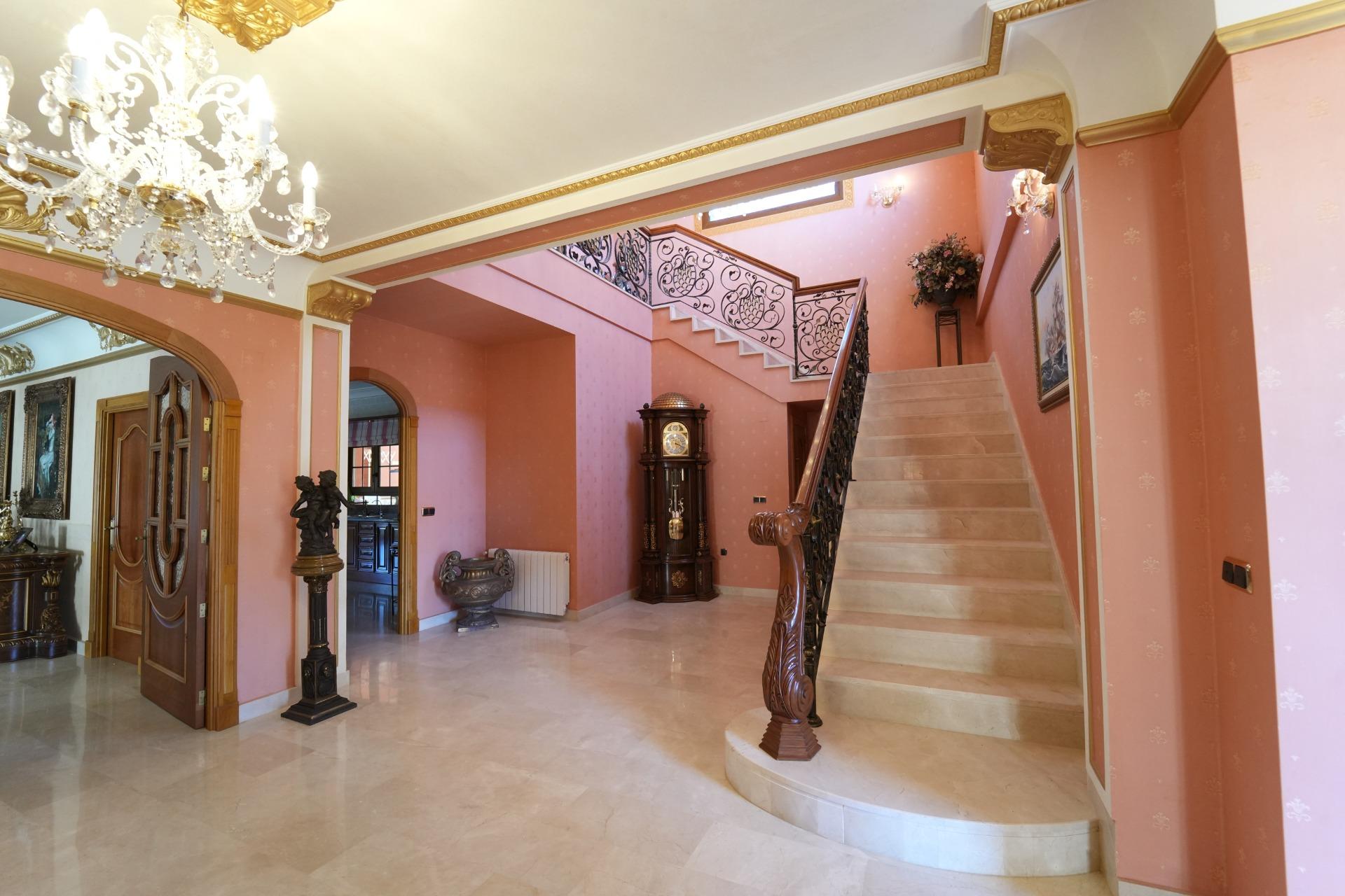Terrace in villa for sale in Orihuela Costa