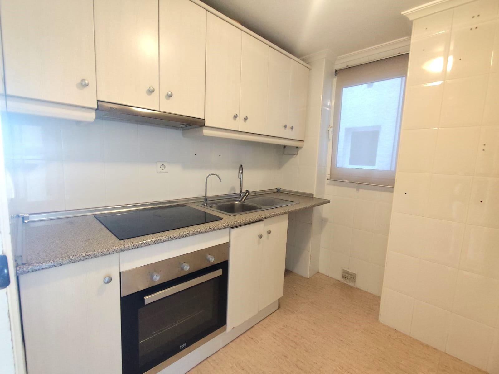 Kitchen in apartment for sale in Torrevieja