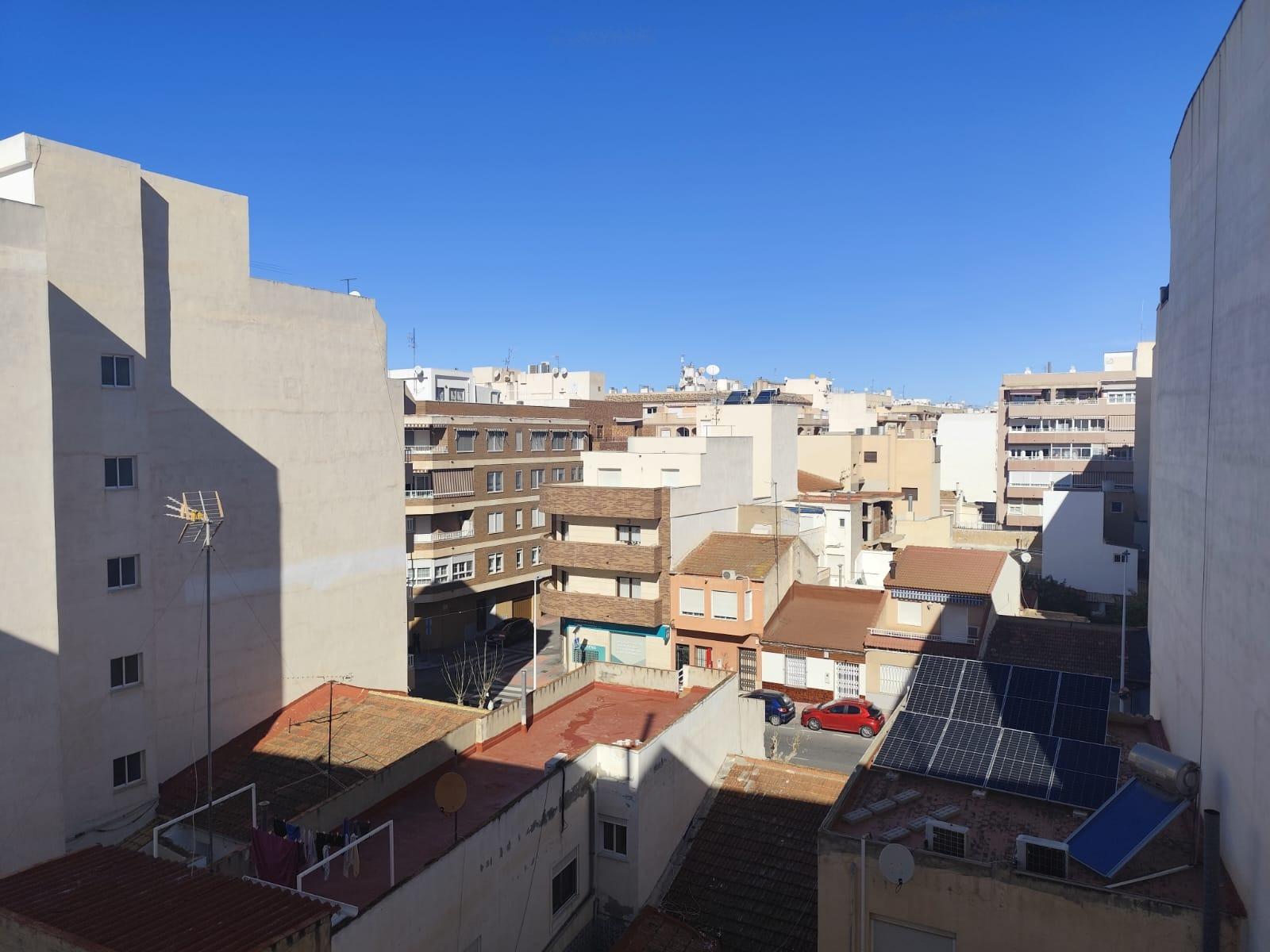 Bedroom in apartment for sale in Torrevieja
