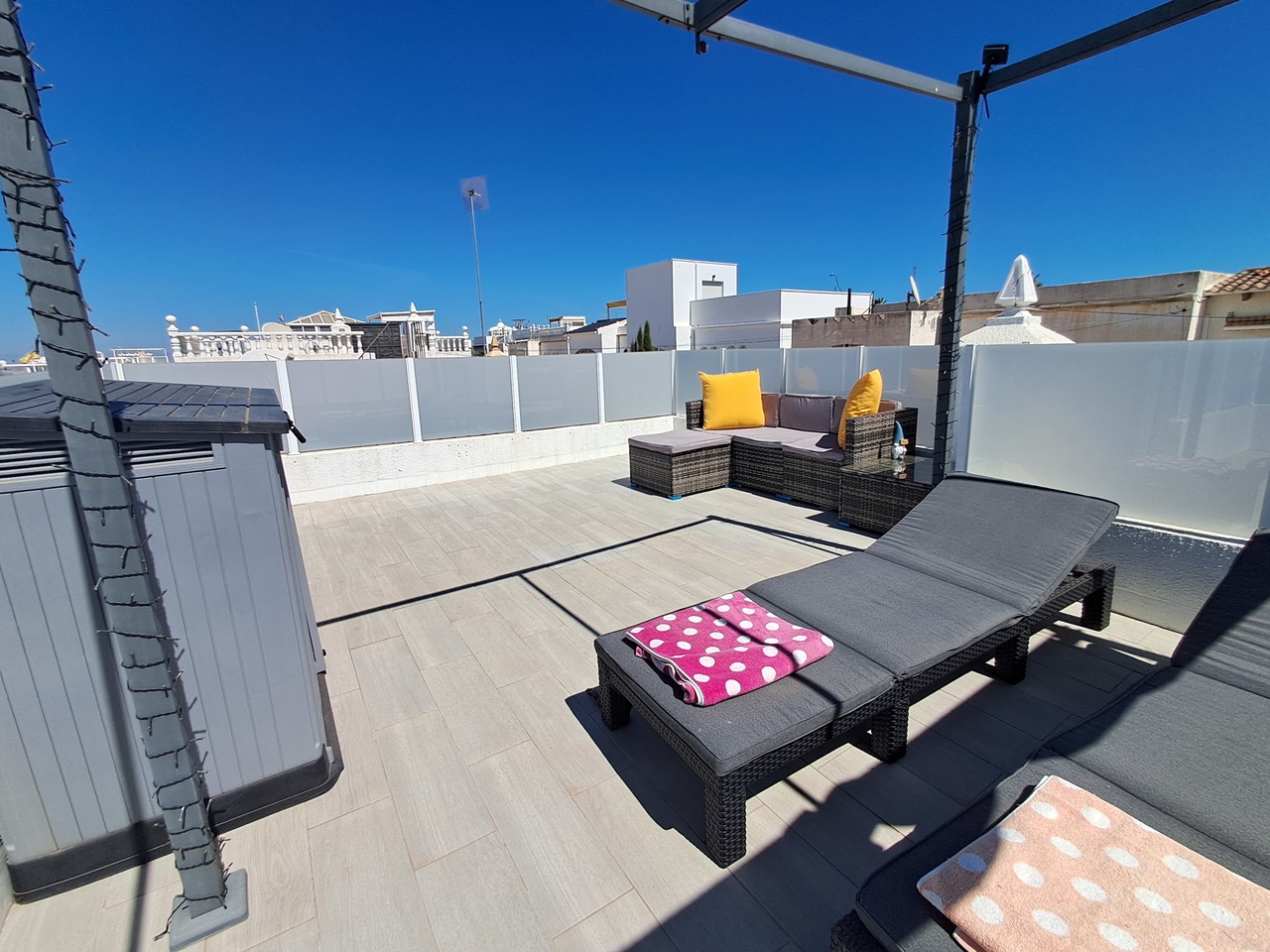 1 Bed, 1 Bath Top Floor Apartment in El Galán – €119,900 ✨This beautifully refurbished top-floor apa