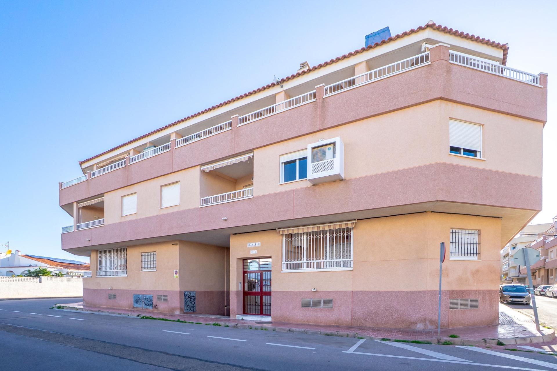 Pool area in apartment for sale in Torrevieja