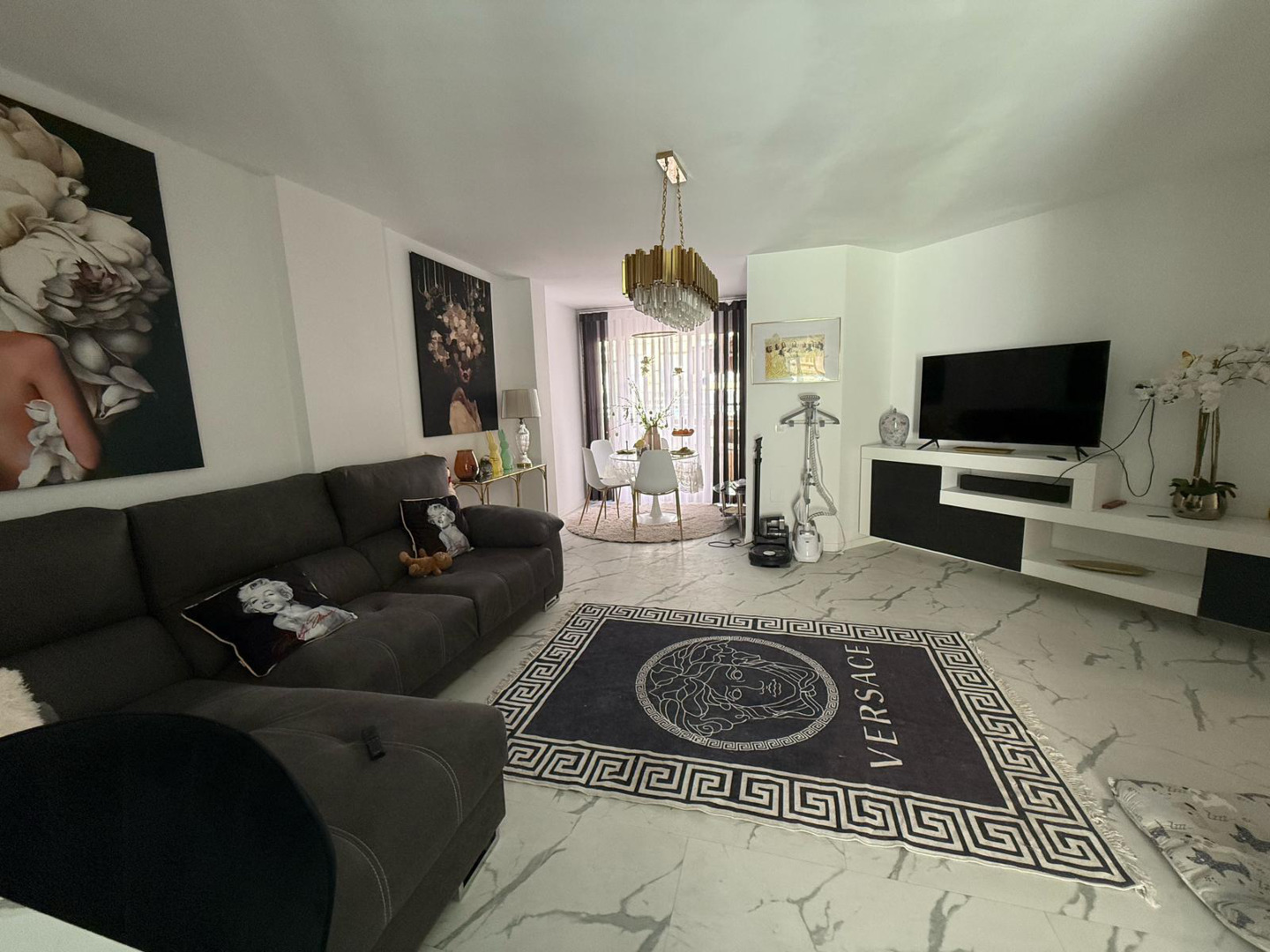 Apartment with Two Terraces in TorreviejaThe apartment has a total area of 85 m²
