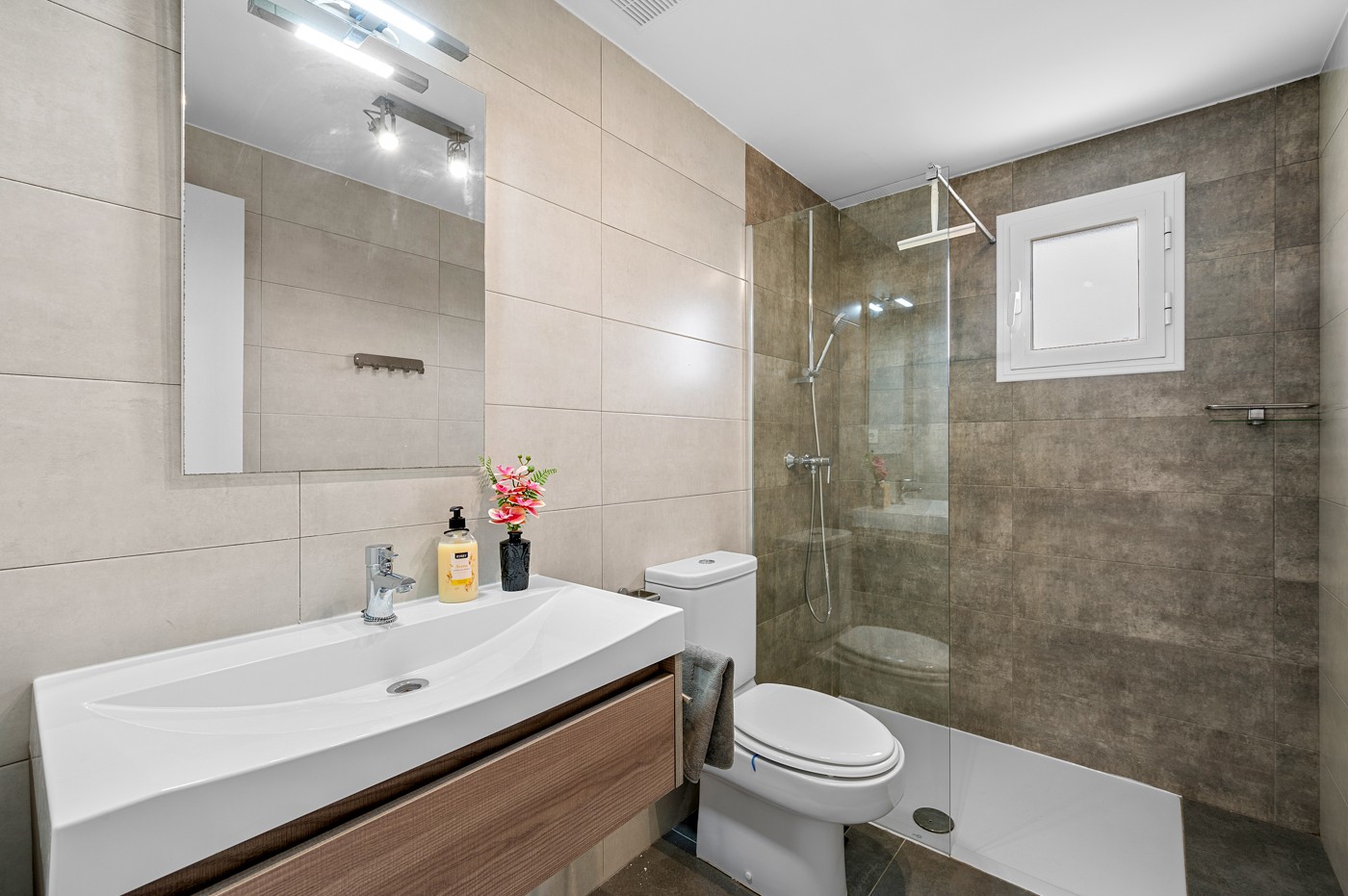 Kitchen in apartment for sale in Orihuela Costa