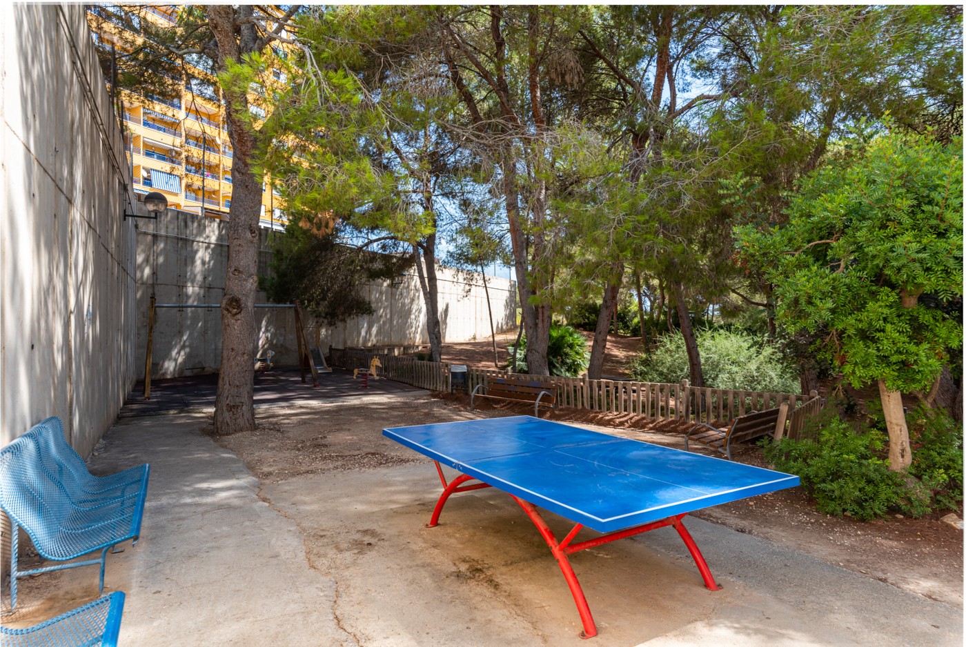 Garden in apartment for sale in Orihuela Costa