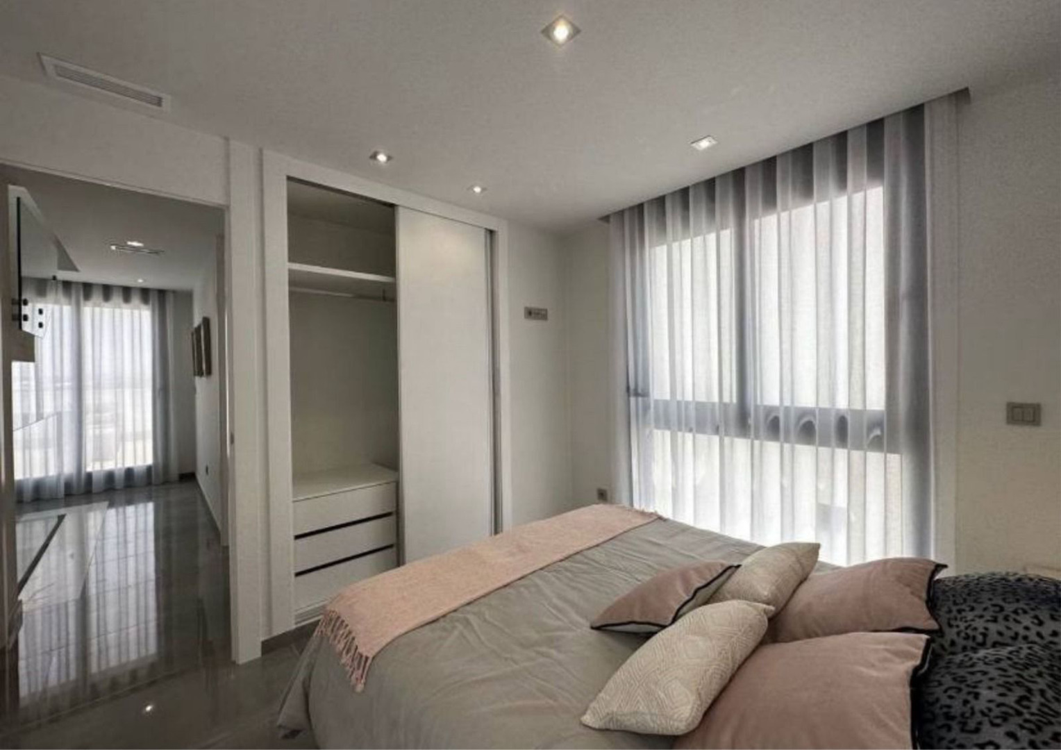 Exterior view in villa for sale in Torrevieja